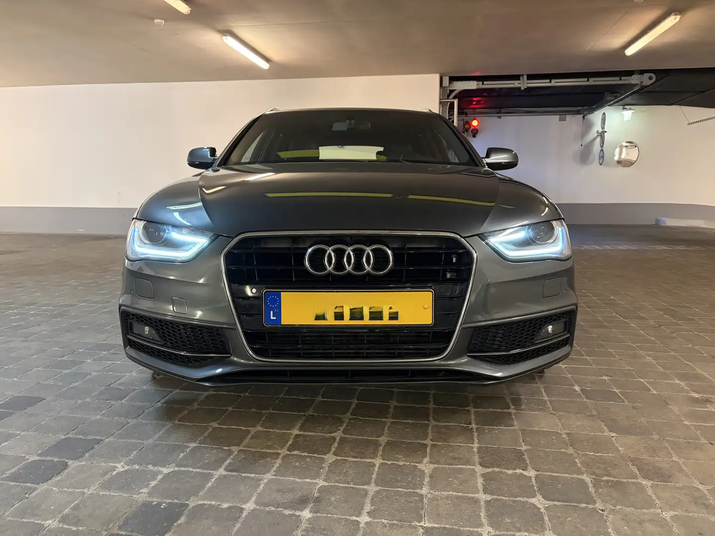 Audi A4 A4 Avant 1.8 TFSI S line Multitronic Gris - 2