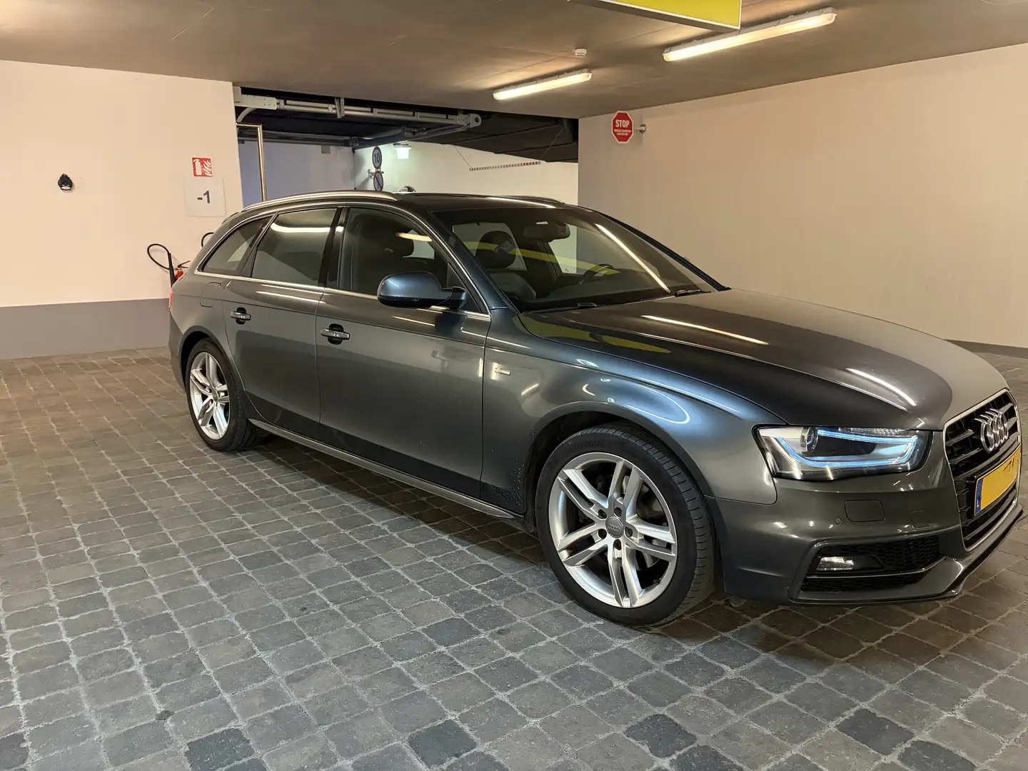 Audi A4 A4 Avant 1.8 TFSI S line Multitronic Gris - 1