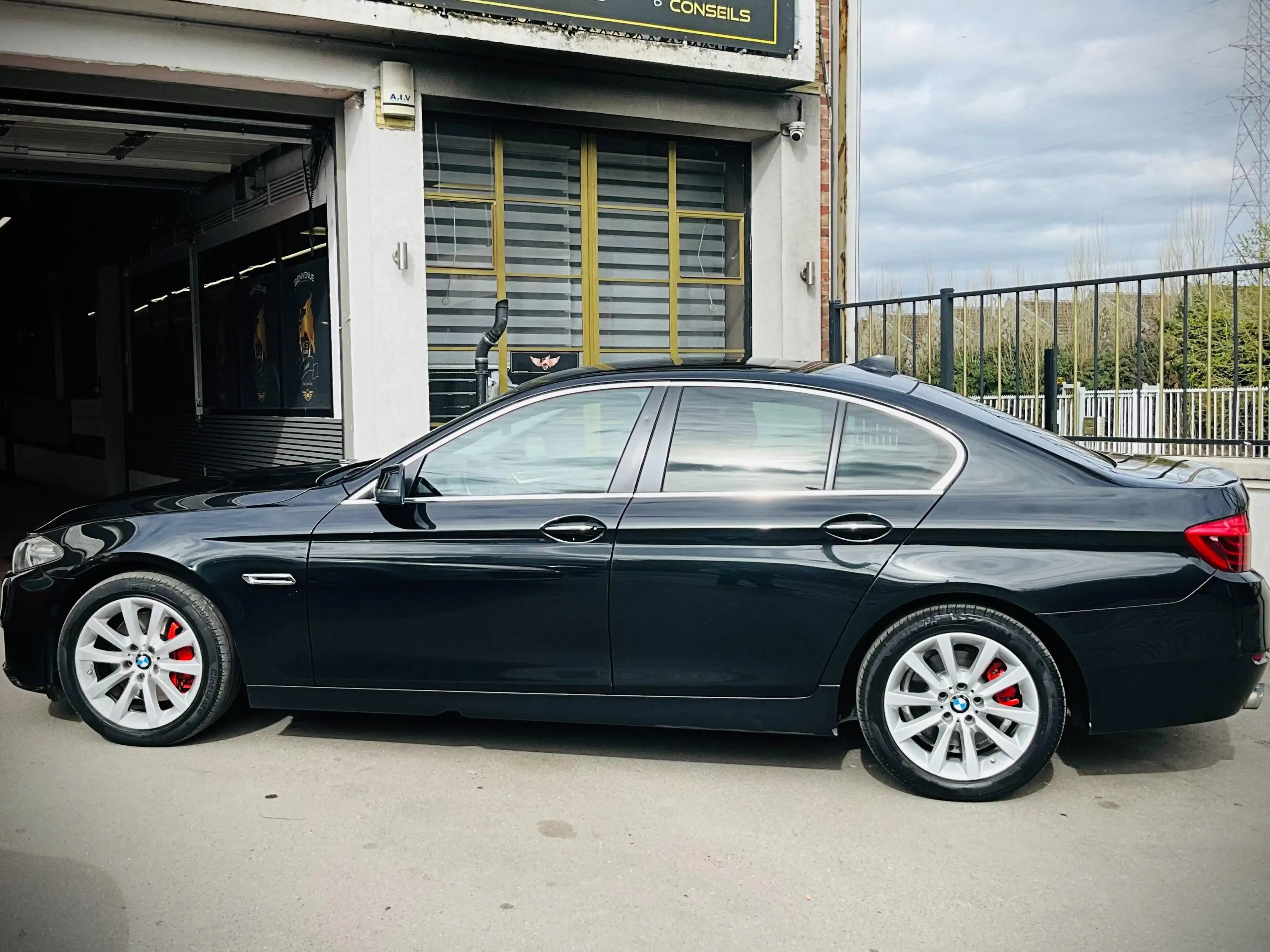 BMW 525 525dA Start/Stop — photo 7