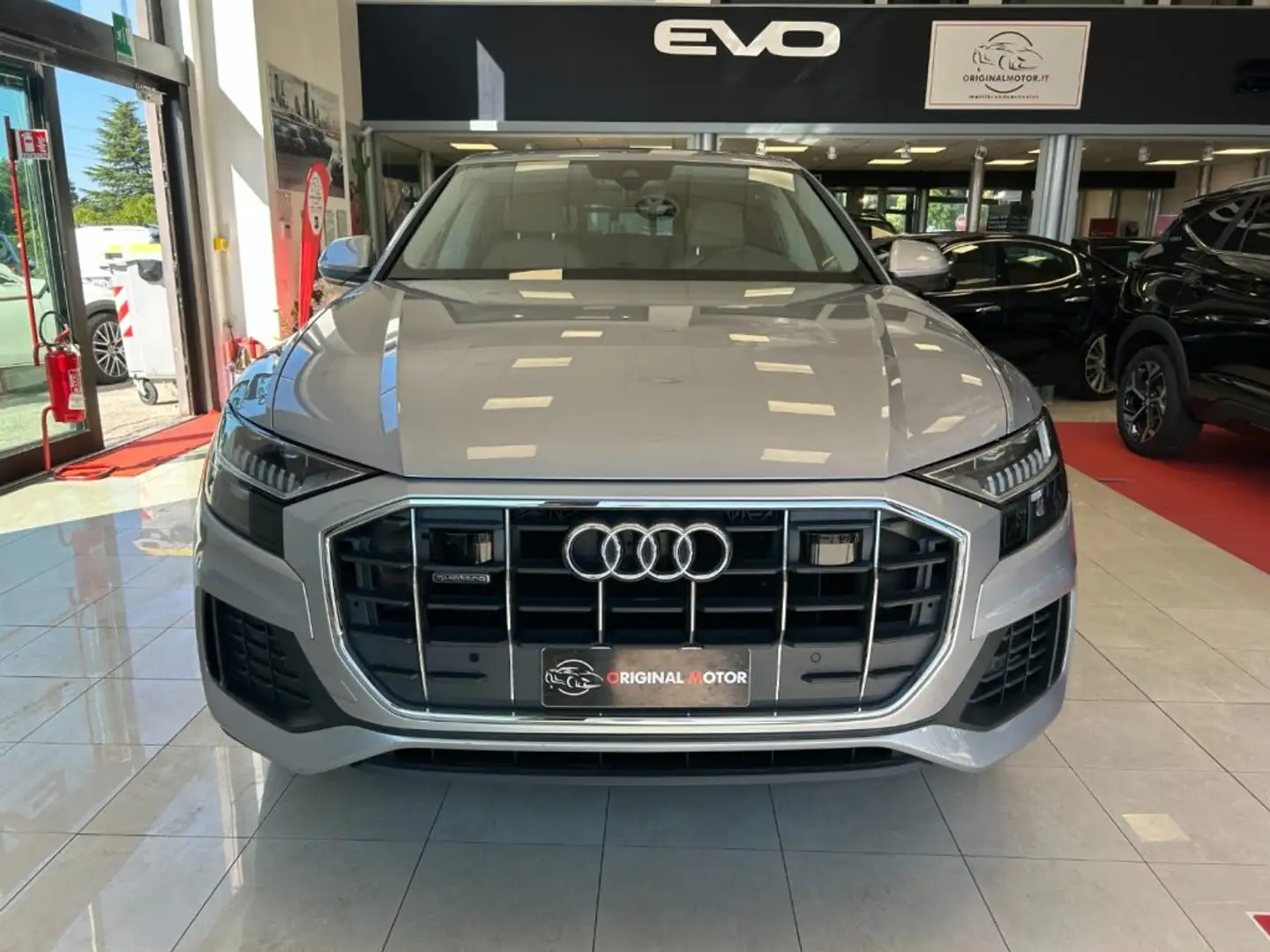 Audi Q8 45 TDI quattro tiptronic Argent - 1