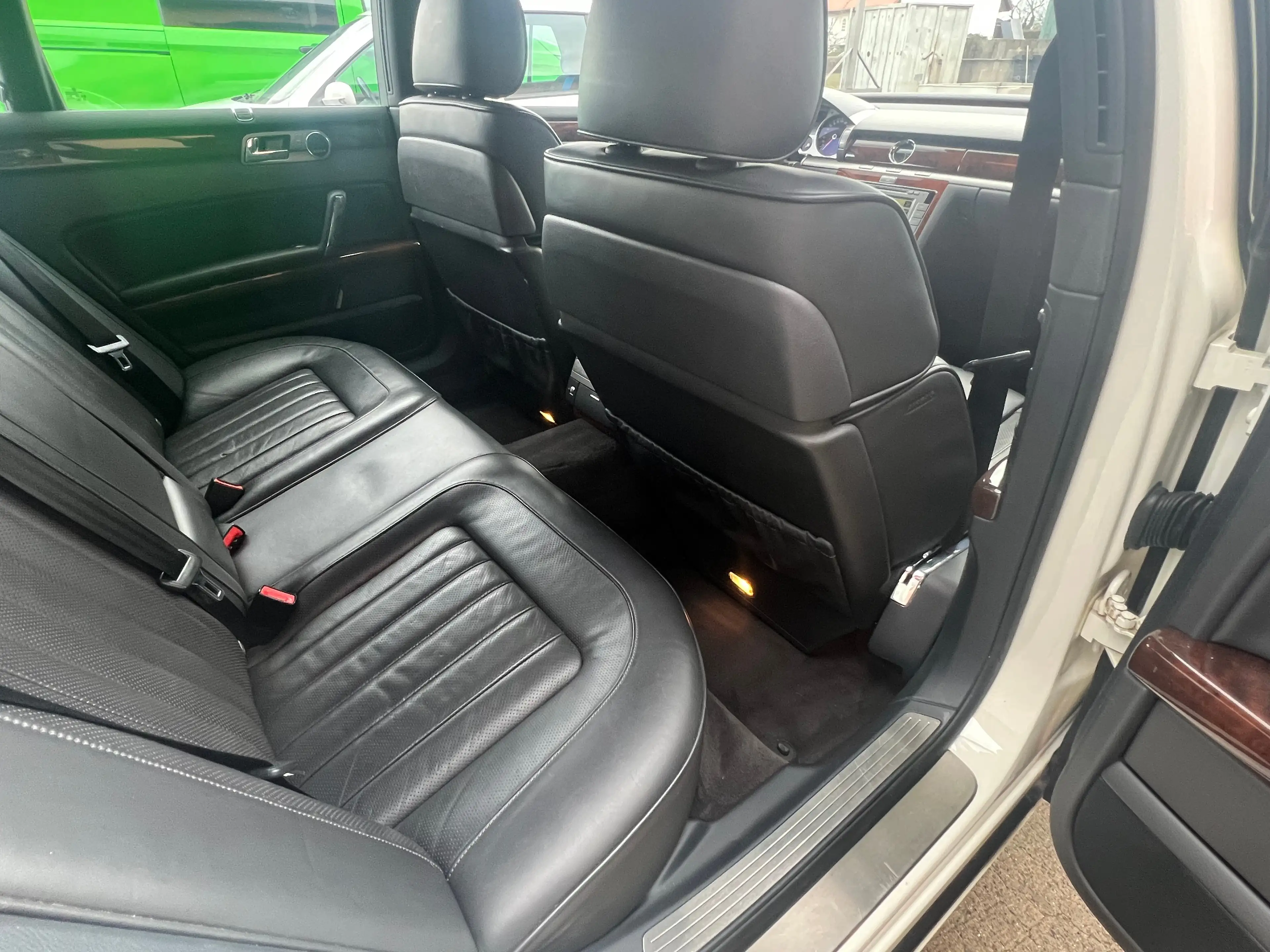 Volkswagen Phaeton V6 TDI 5-Sitzer 4Motion Dynaudio — photo 12