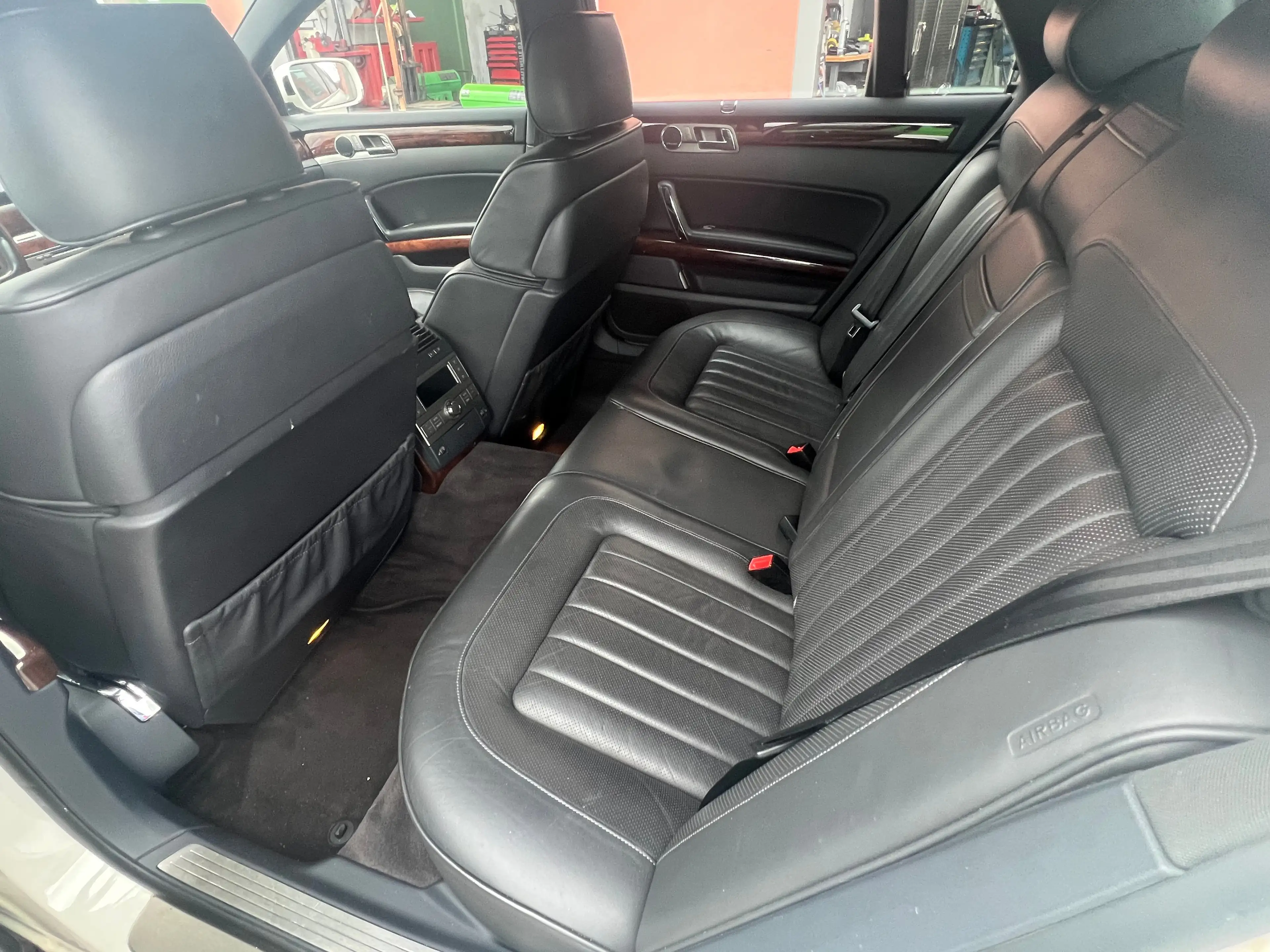 Volkswagen Phaeton V6 TDI 5-Sitzer 4Motion Dynaudio — photo 11