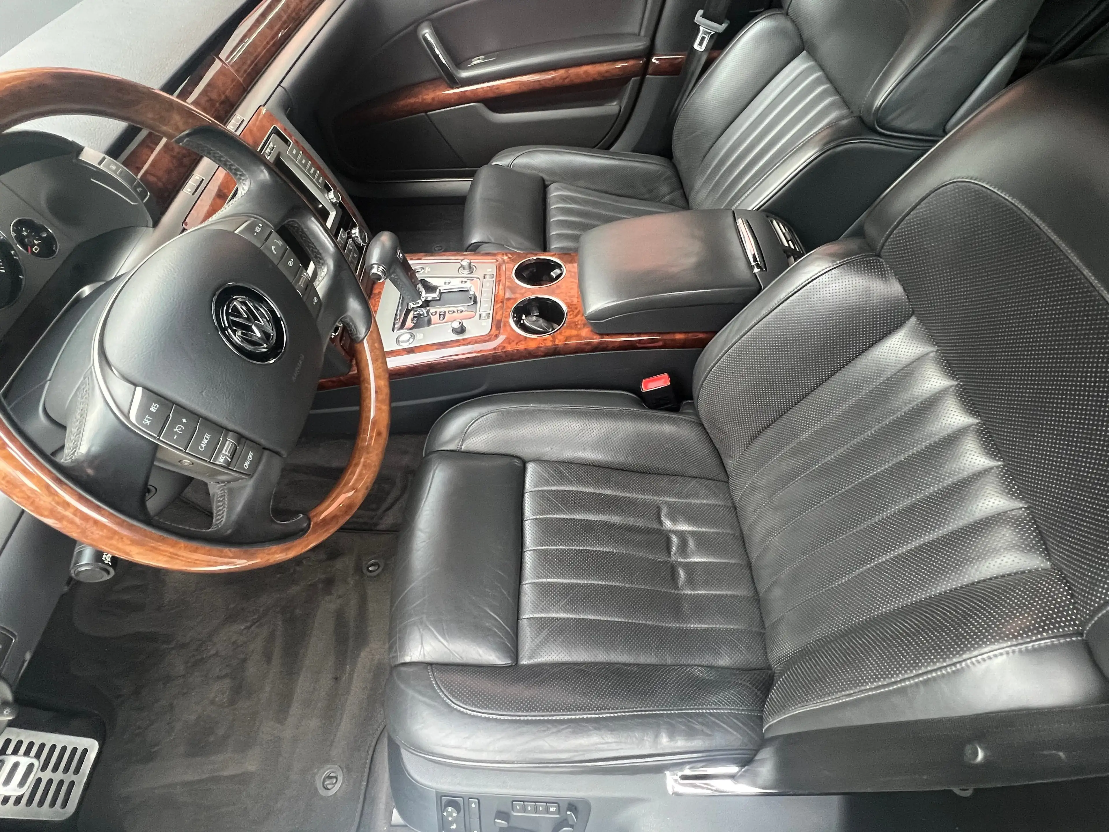 Volkswagen Phaeton V6 TDI 5-Sitzer 4Motion Dynaudio — photo 9