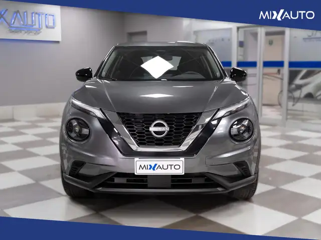 Nissan Juke view 2