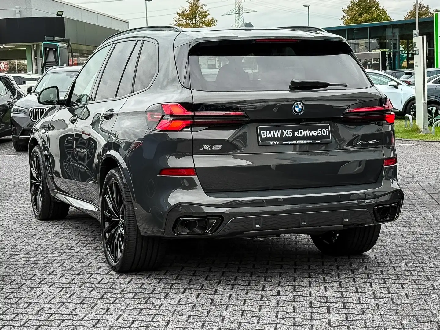 BMW X5 xDrive50e M Sport Pro PANO Massage Adapt. LED Gris - 2