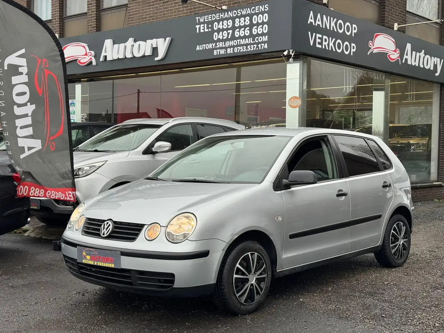 Volkswagen Polo Polo 1.4i 16v / Automatic Grigio - 1
