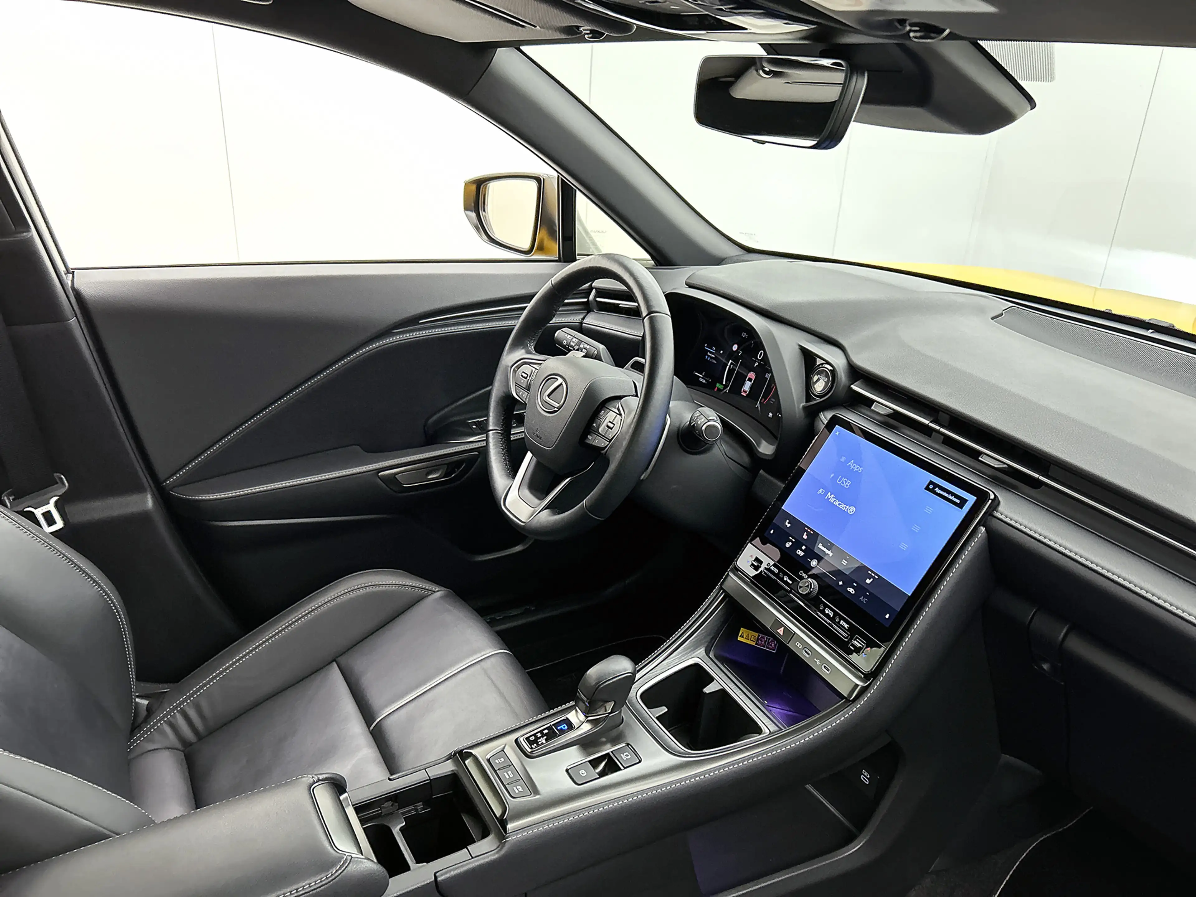 Lexus LBX Relax 2WD | BTW Voertuig | Premium uitgevoerd | De — photo 6