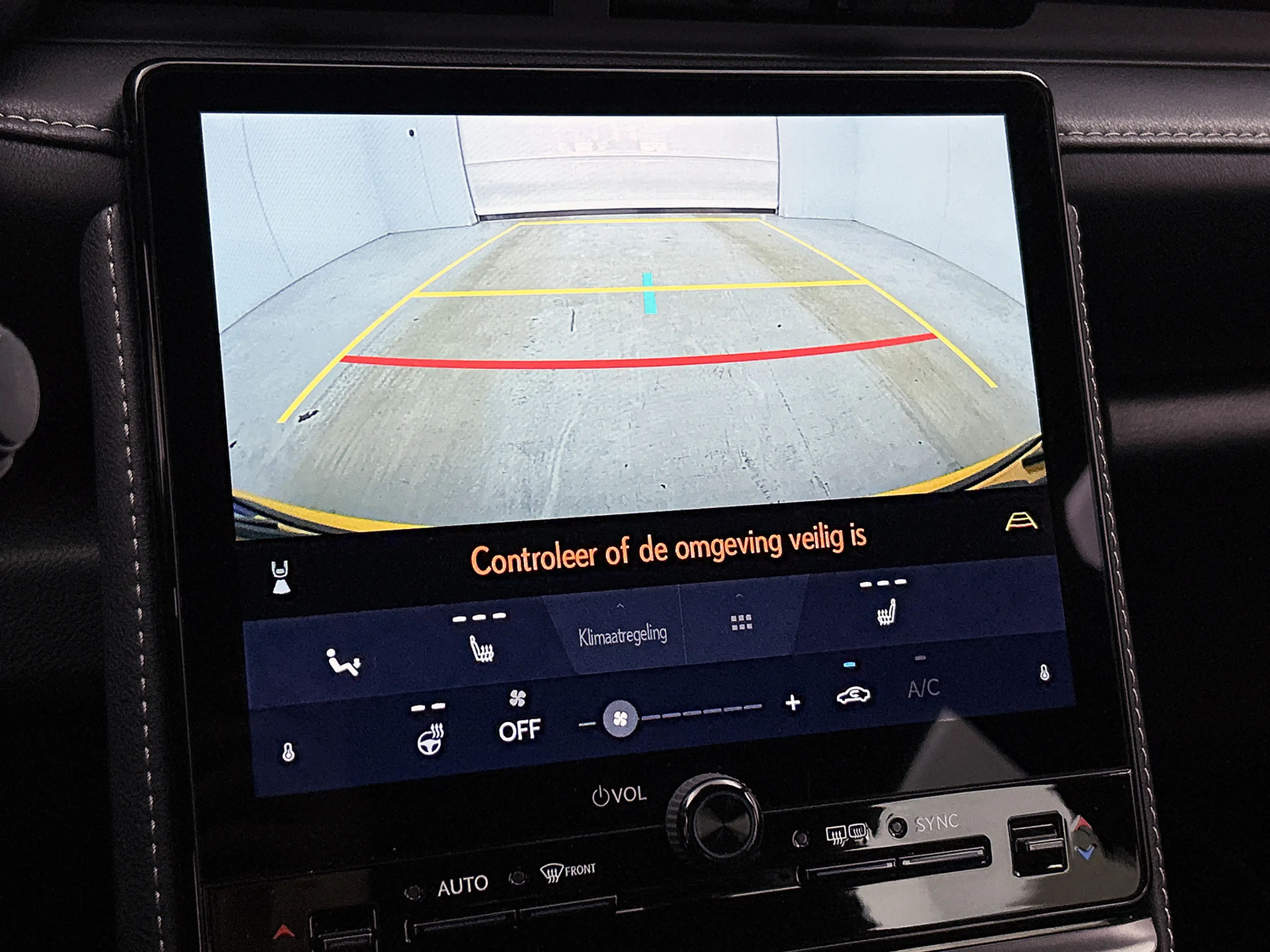 Lexus LBX Relax 2WD | BTW Voertuig | Premium uitgevoerd | De — photo 8