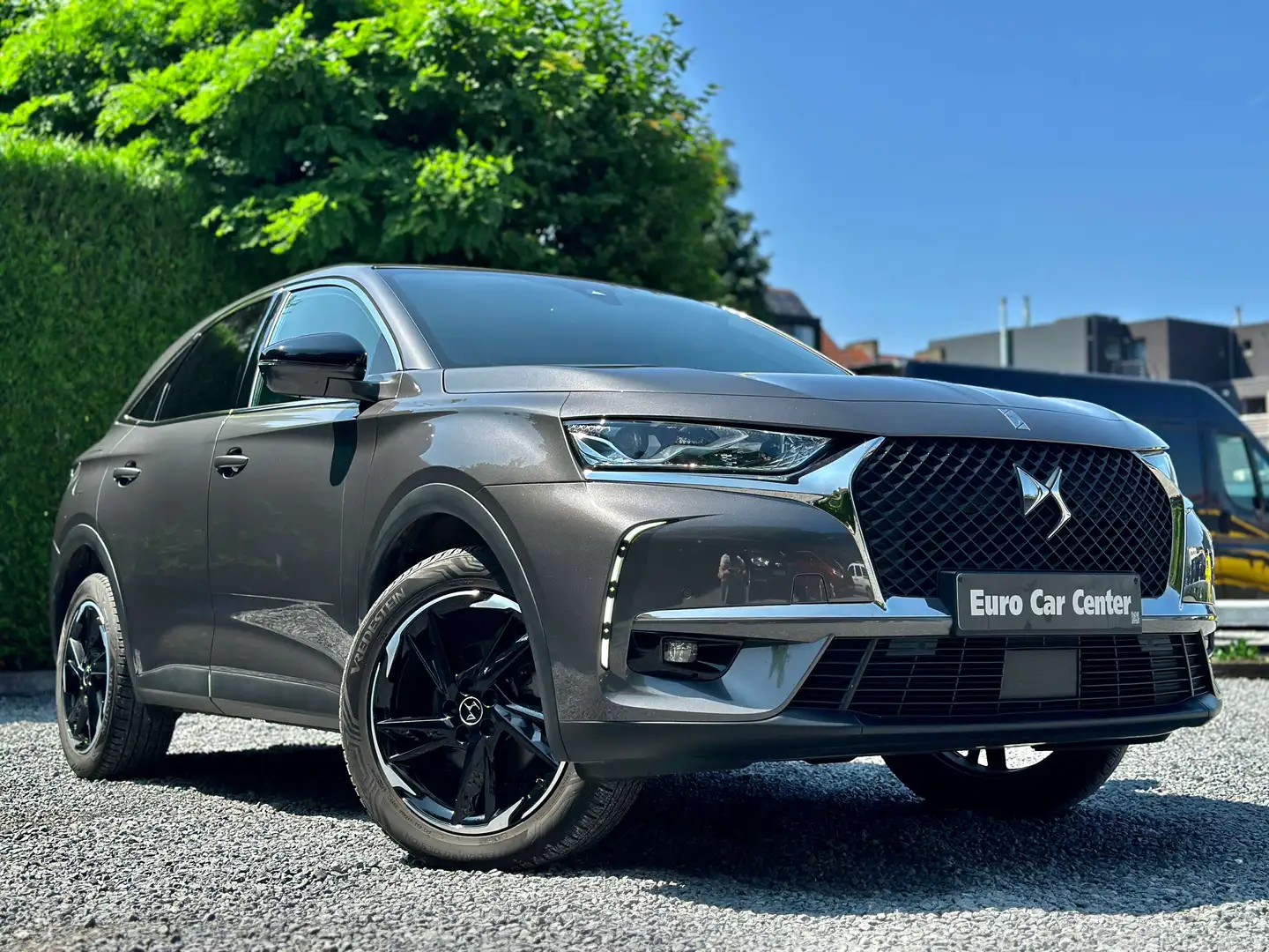 DS Automobiles DS 7 Crossback 1.6i Etoile Automaat Gris - 1