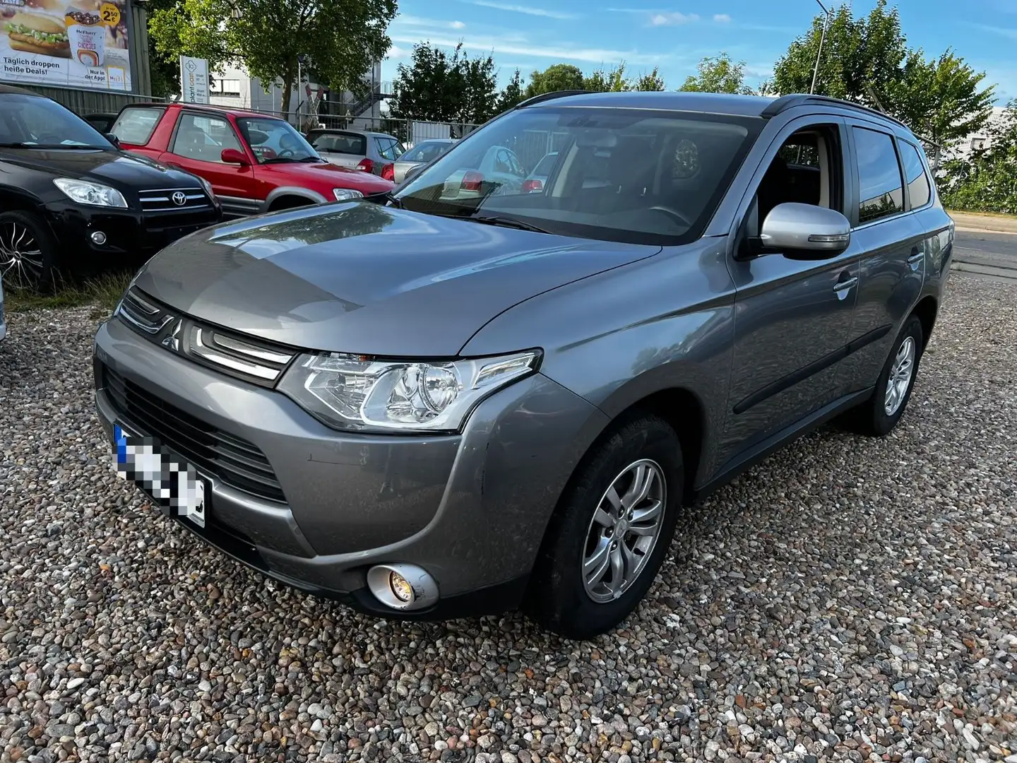 Mitsubishi Outlander Invite ClearTec 2WD*Kimatr*Temp.*2Hand Gris - 1