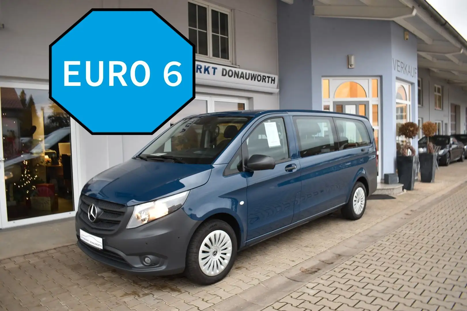 Mercedes-Benz Vito Tourer 114 CDI Pro extralang Autom. 8 Sitze Blue - 2