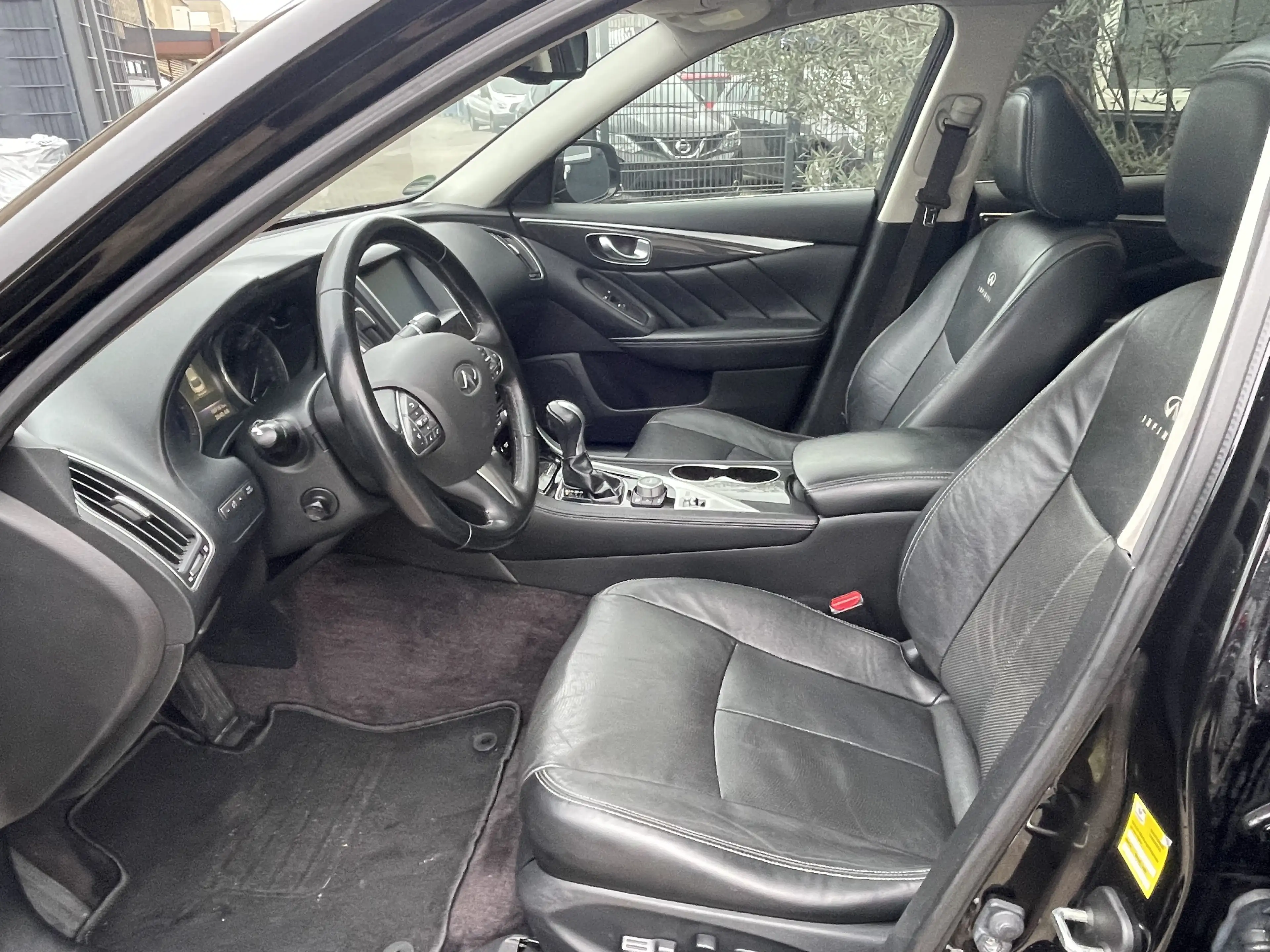 Infiniti Q50 2.2 D Premium Automatik Limousine TopGepflegt Voll — photo 7