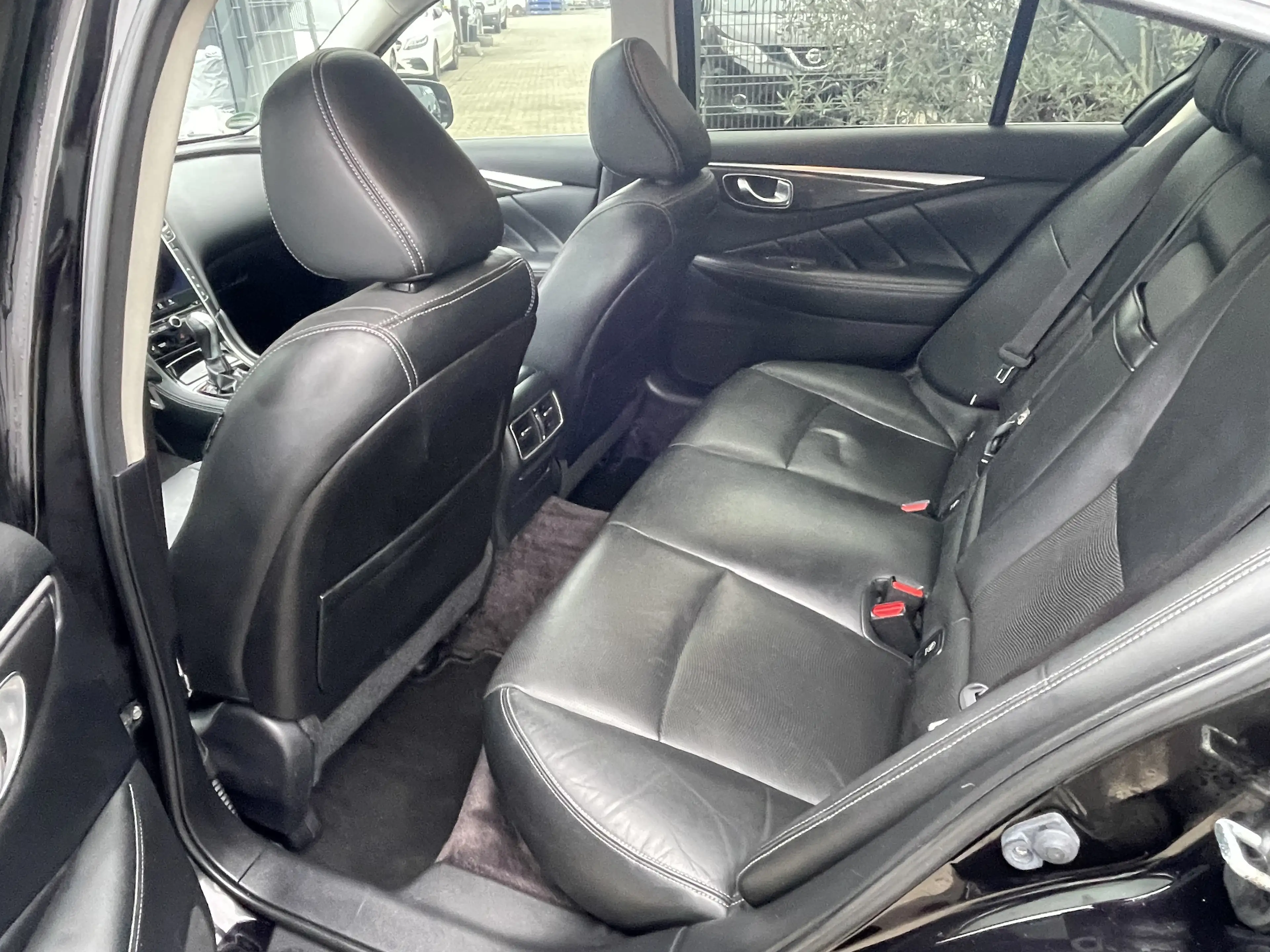 Infiniti Q50 2.2 D Premium Automatik Limousine TopGepflegt Voll — photo 10
