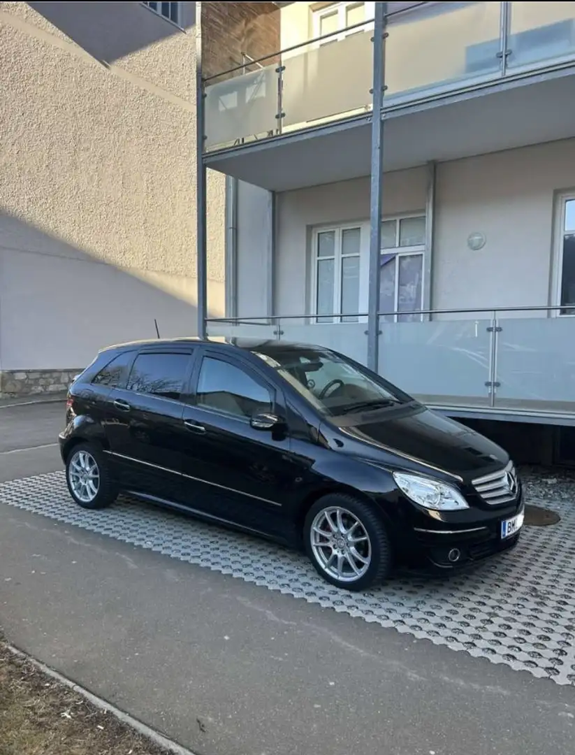 Mercedes-Benz B 200 Noir - 1