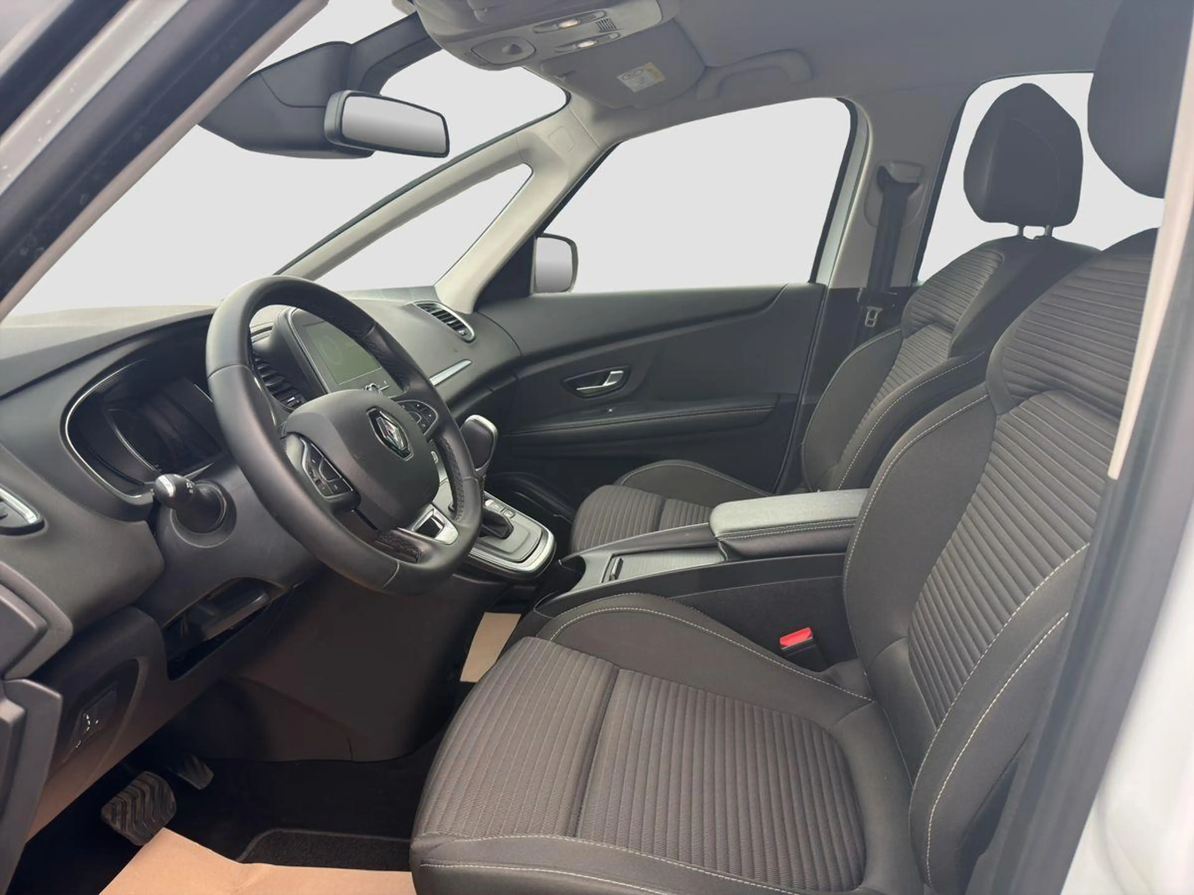 Renault Grand Scenic Grande Scenic Equilibre 1.3 TCE EDC — photo 9