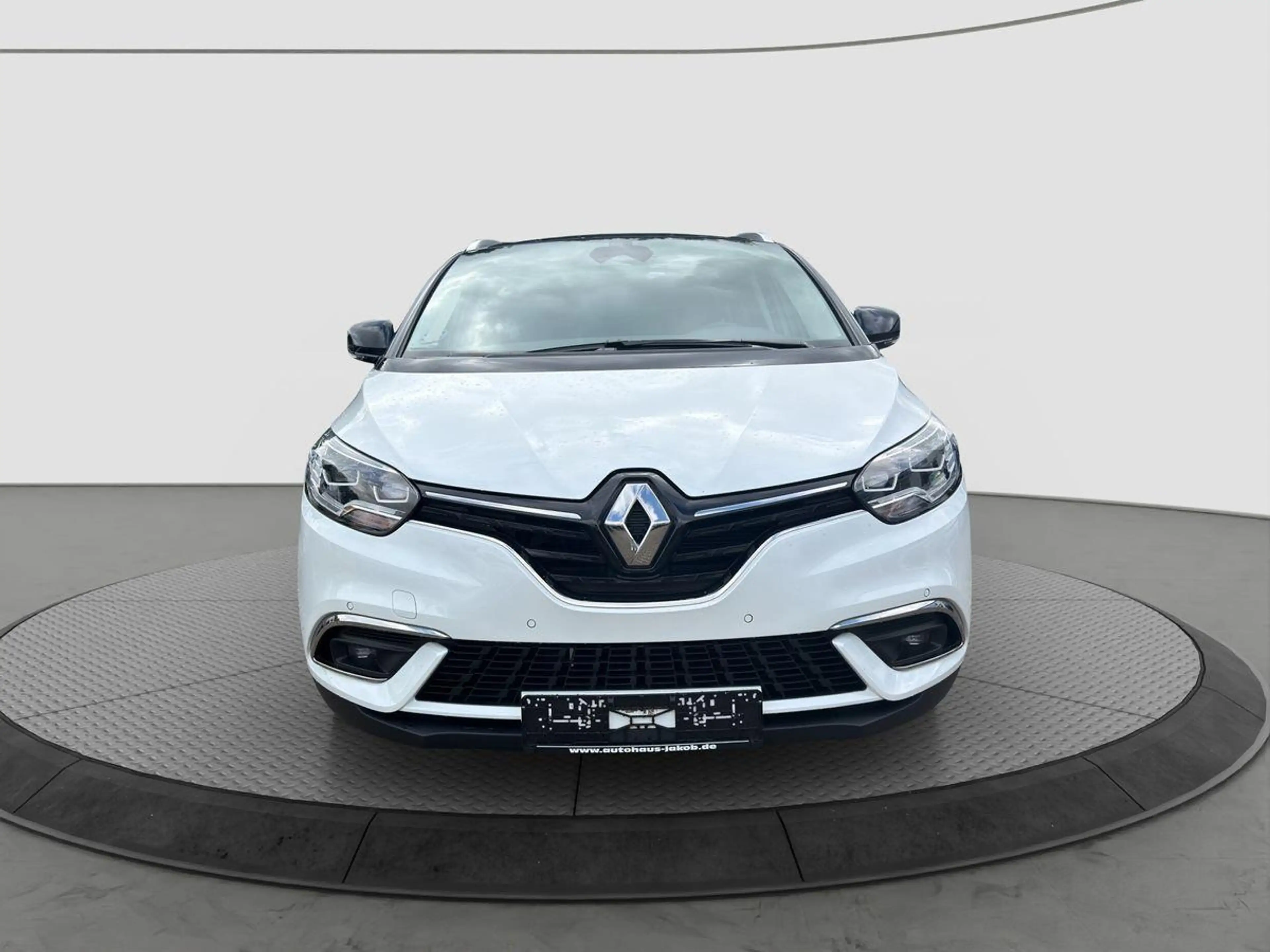 Renault Grand Scenic Grande Scenic Equilibre 1.3 TCE EDC — photo 2