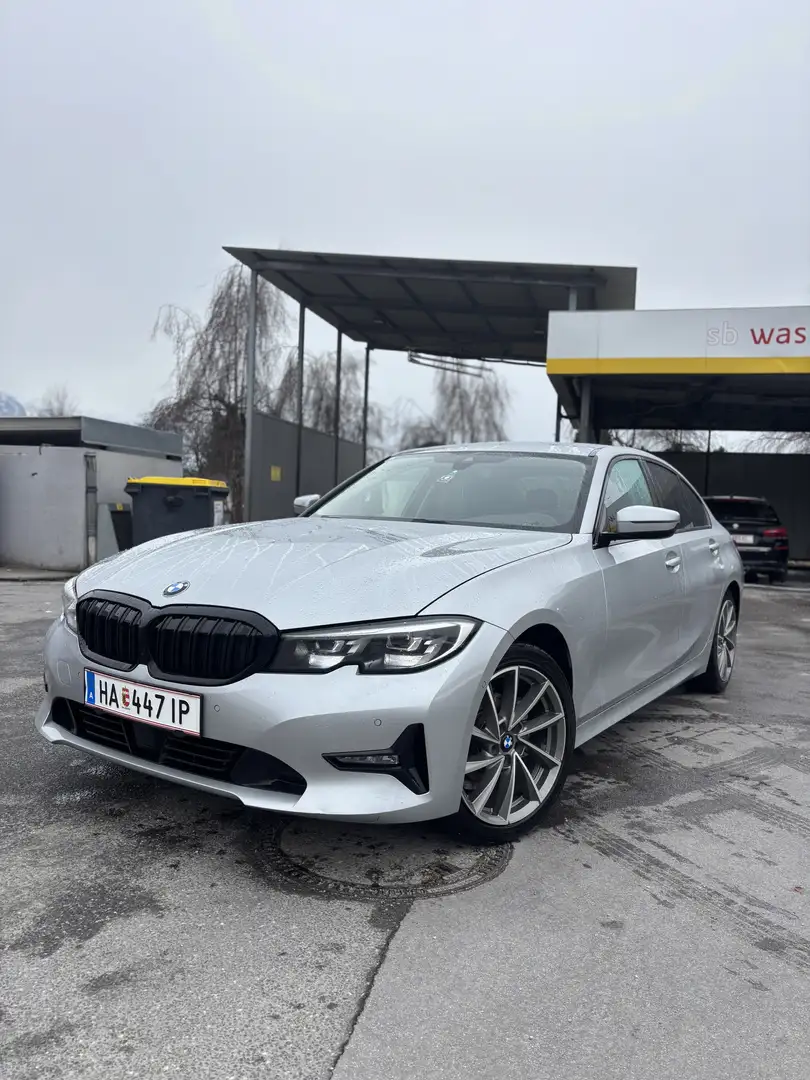 BMW 318 318d  Aut. Luxury Line - 1
