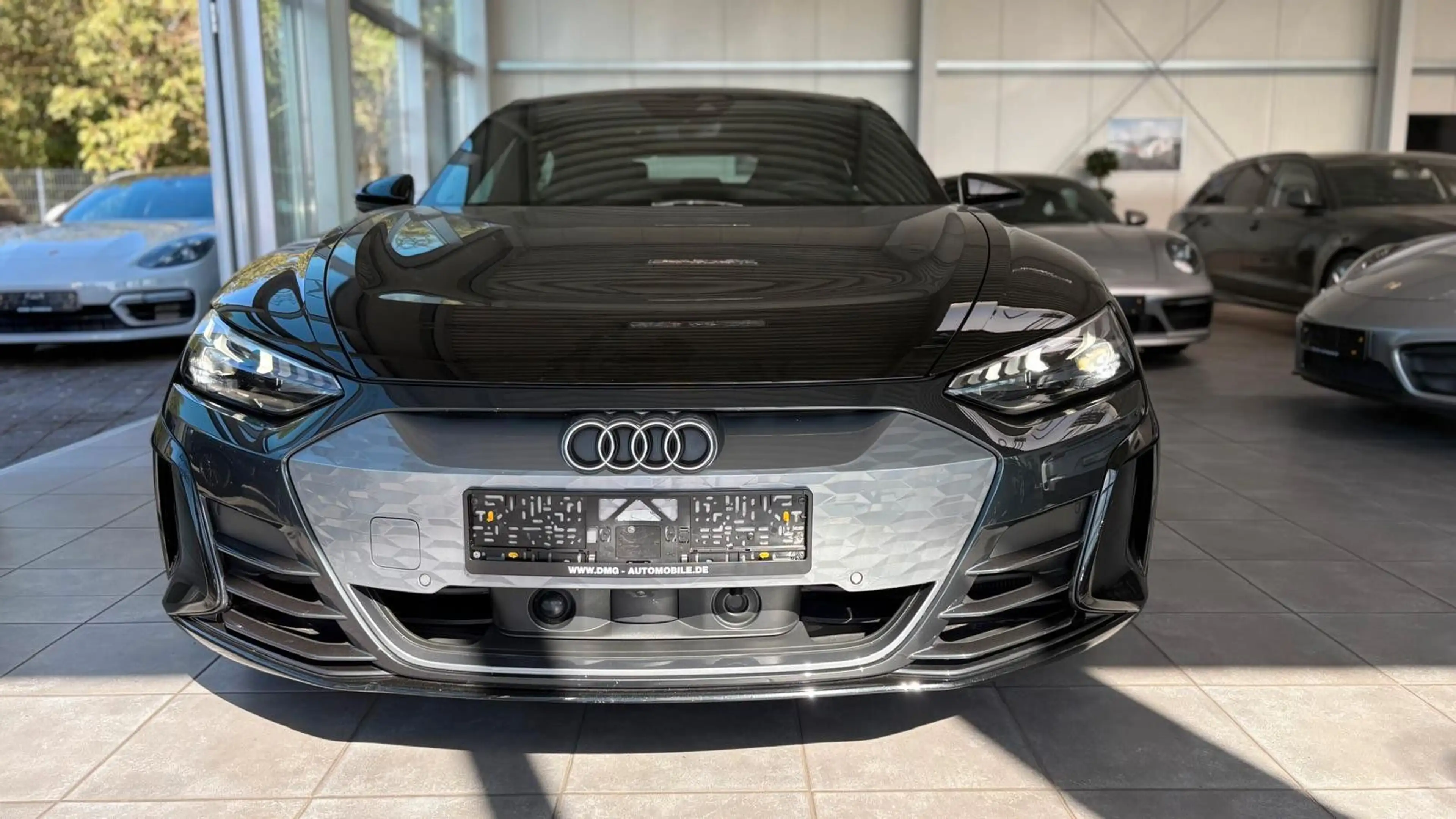 Audi e-tron GT quattro — photo 5