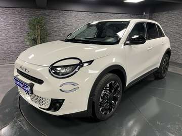 Fiat 600 1.2 Hybrid 100 DCT La Prima