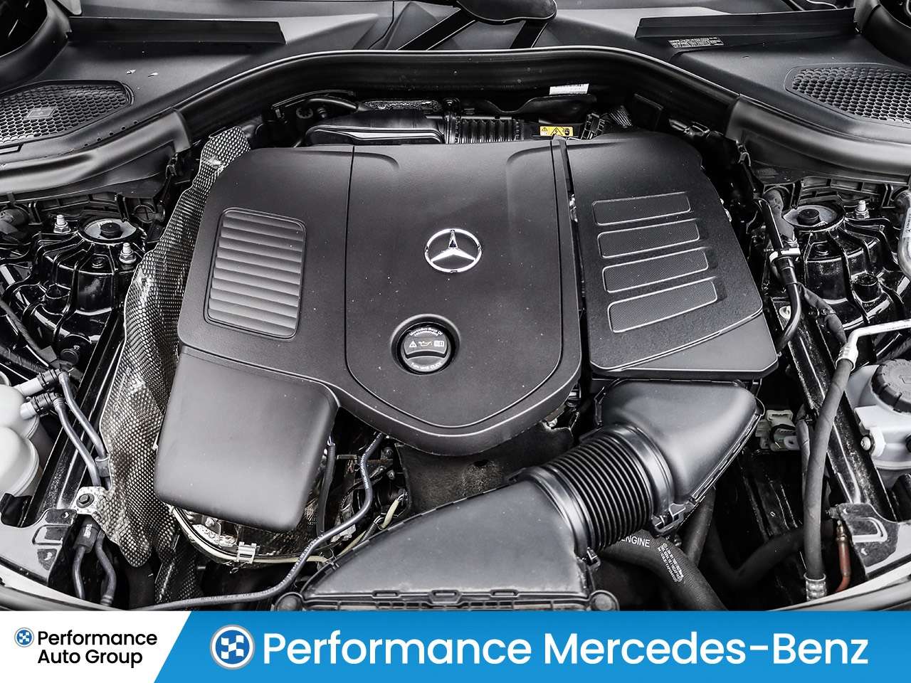 2025 Mercedes-Benz GLC 1-Owner|CPO|AccidentFree|AMGInt/ExtPk|TrailerHitch — снимка 1