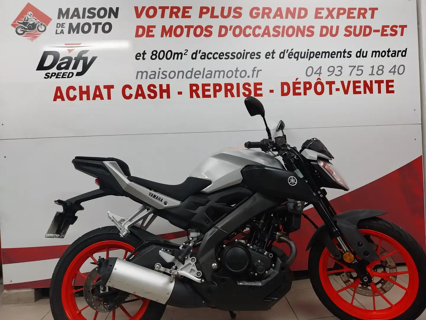 Yamaha MT-125 Gris - 1