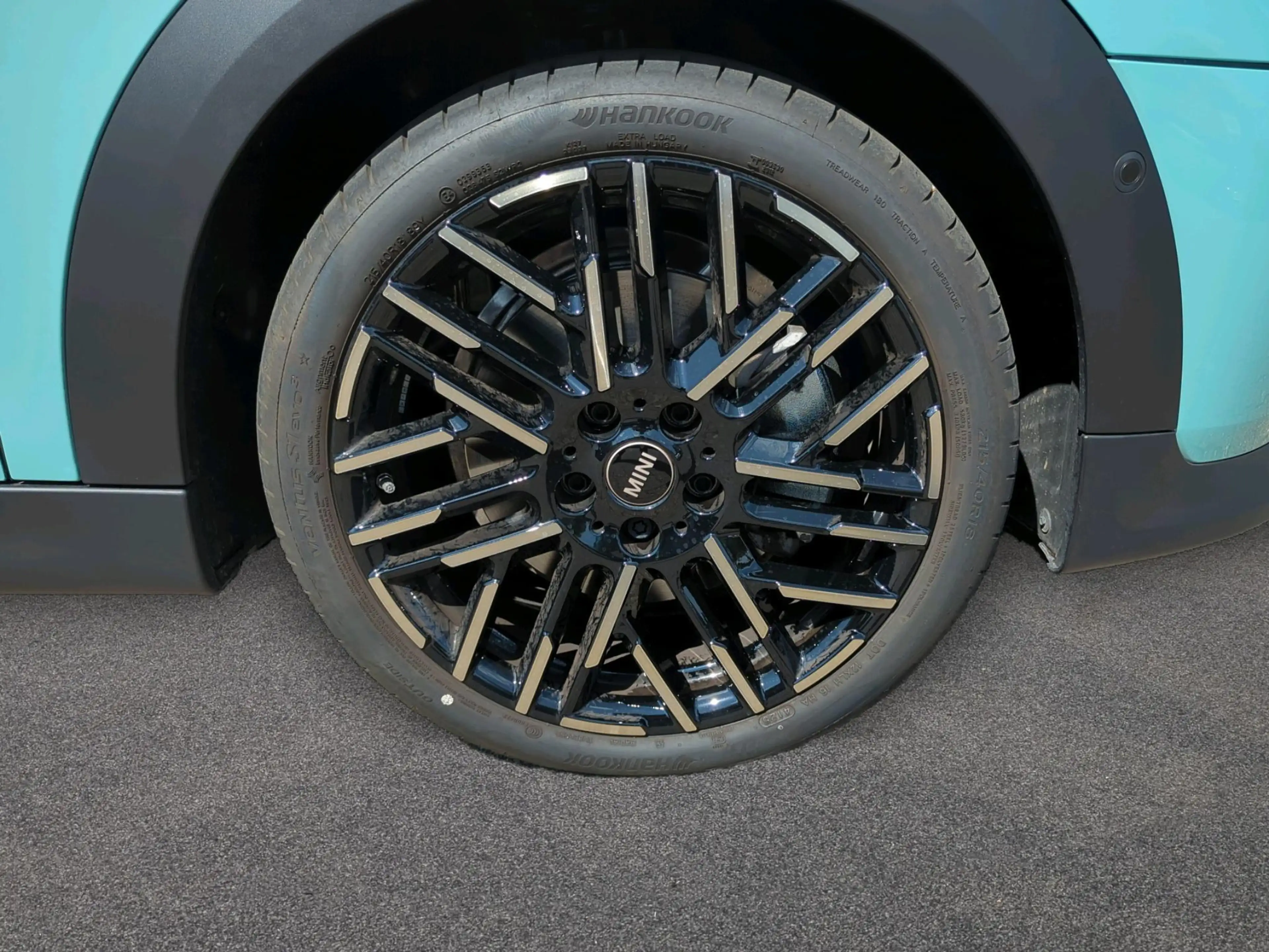 MINI Cooper C Favoured Trim — photo 8