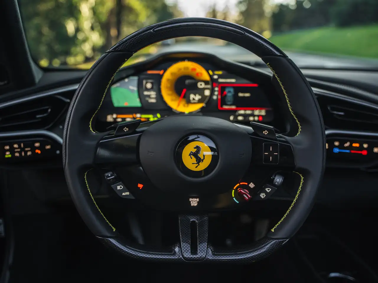 Ferrari 296 GTS снимка Ferrari 296 GTS