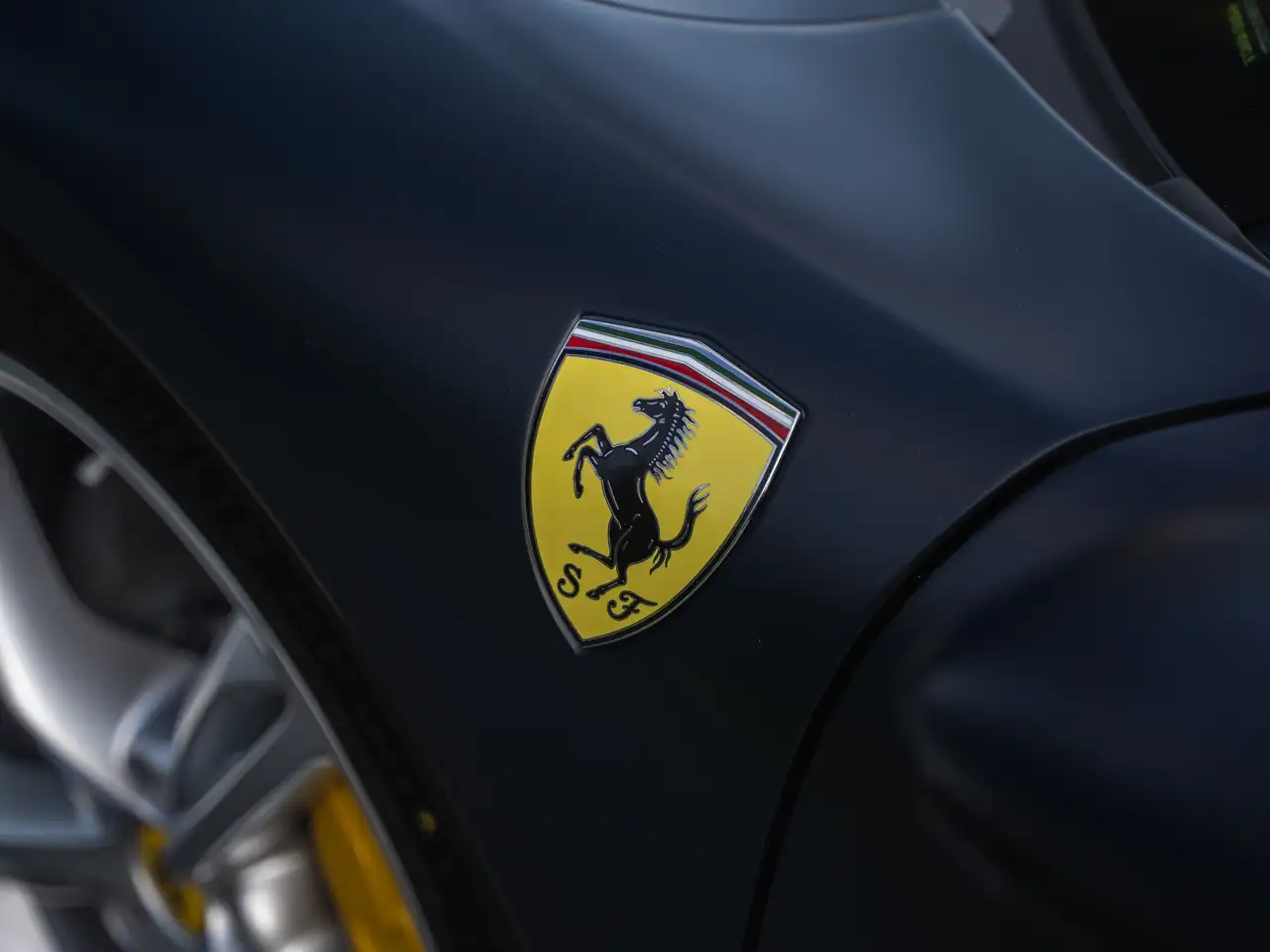 Ferrari 296 GTS снимка Ferrari 296 GTS