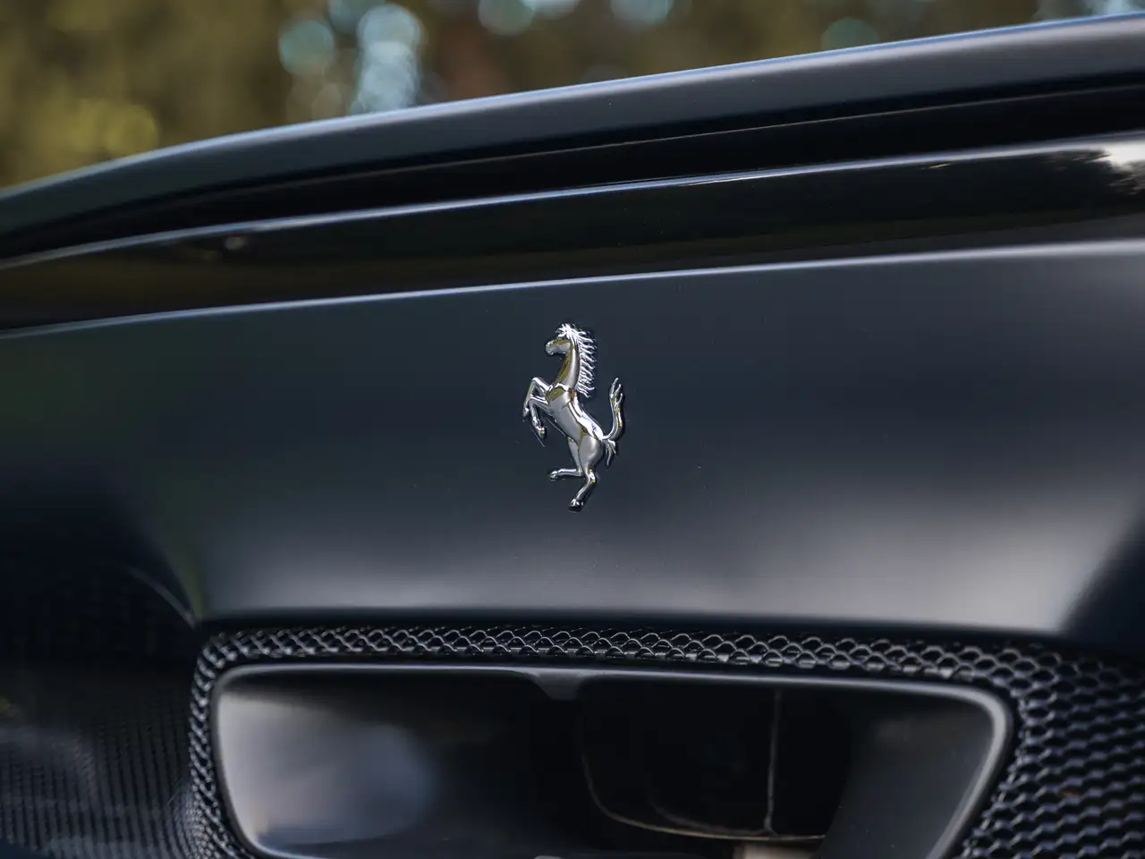 Ferrari 296 GTS снимка Ferrari 296 GTS