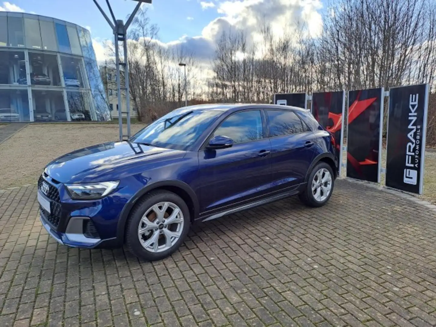 Audi A1 allstreet 30 TFSI 6-Gang LED*NAVI Klima Navi Azul - 2