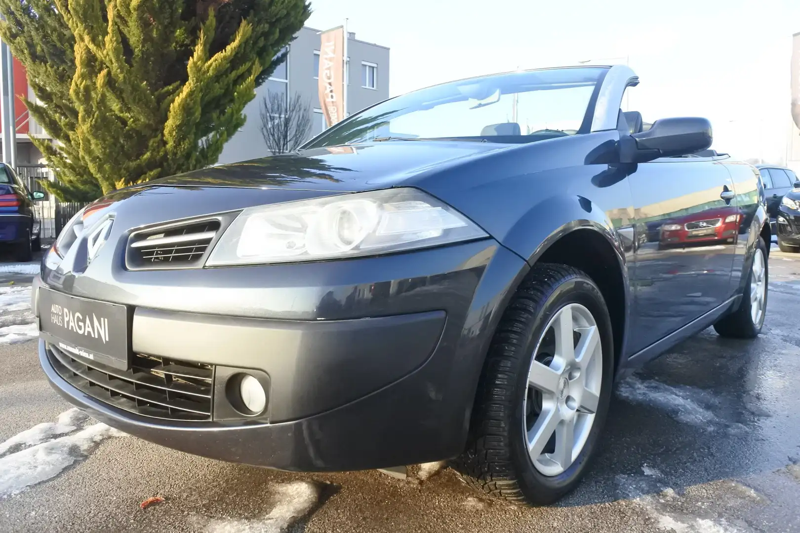 Renault Megane Mégane Dynamique Luxus 2,0 16V Aut. Grau - 1