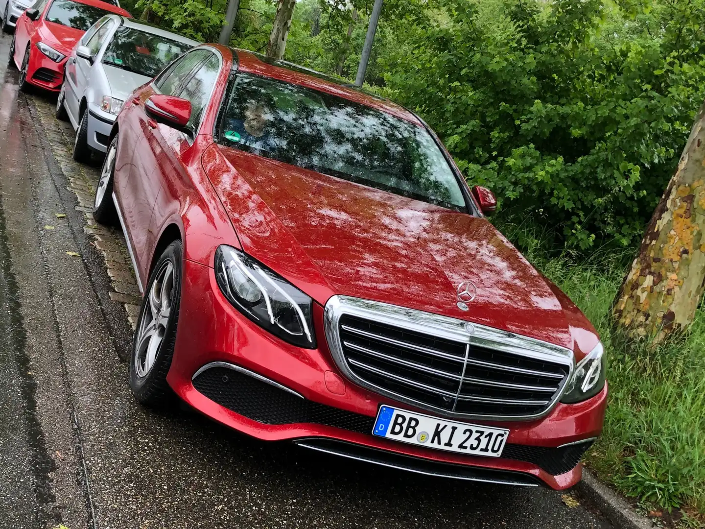 Mercedes-Benz E 200 Automatic Rot - 2