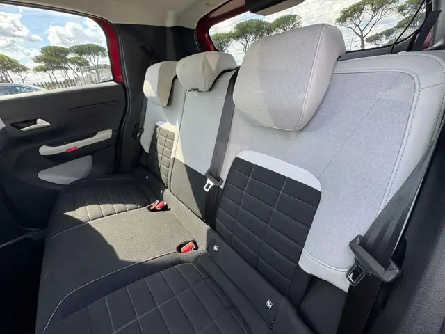 Citroen C3 view 11