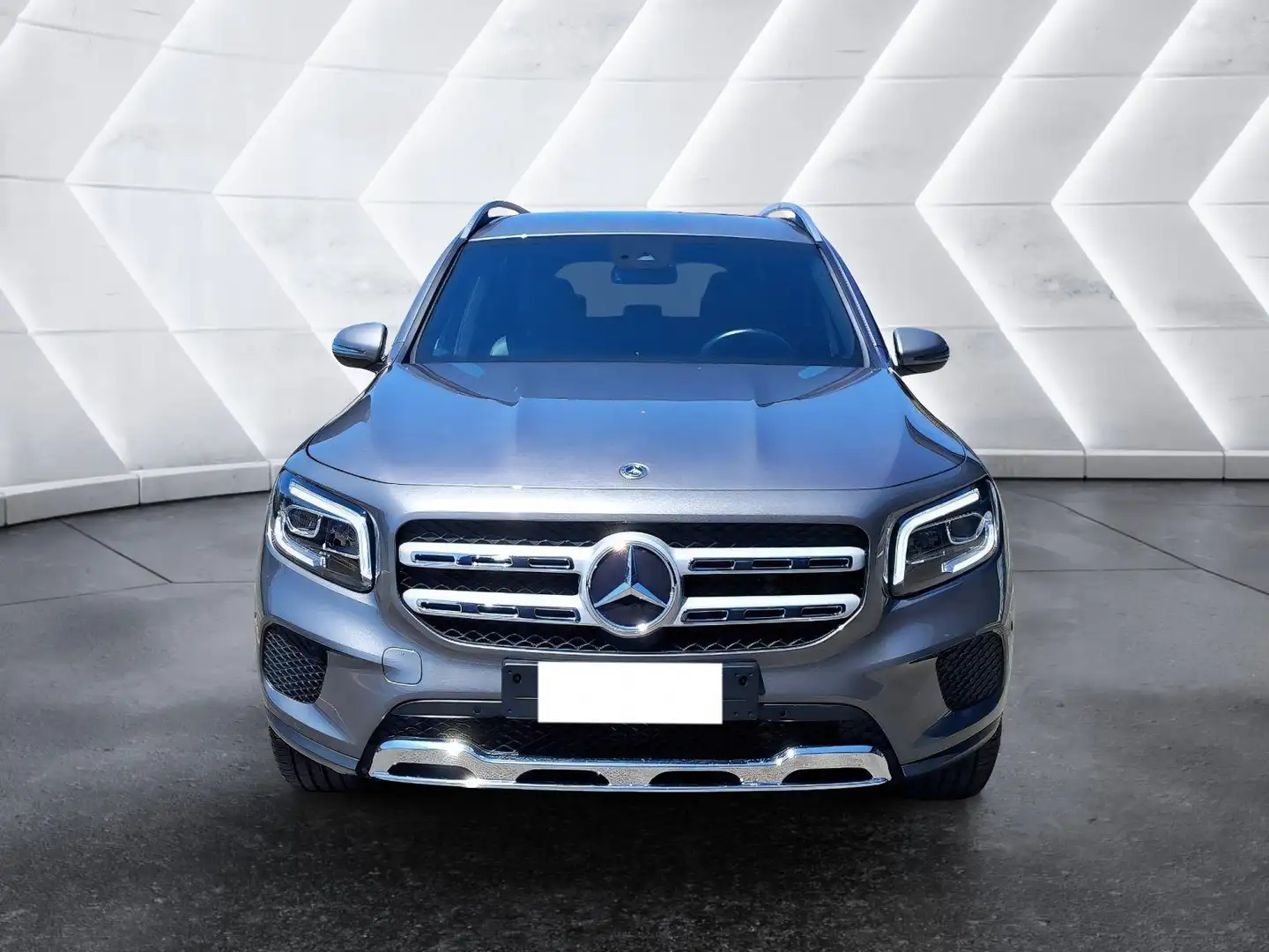 Mercedes-Benz GLB 200 GLB 200d Sport Plus - 2