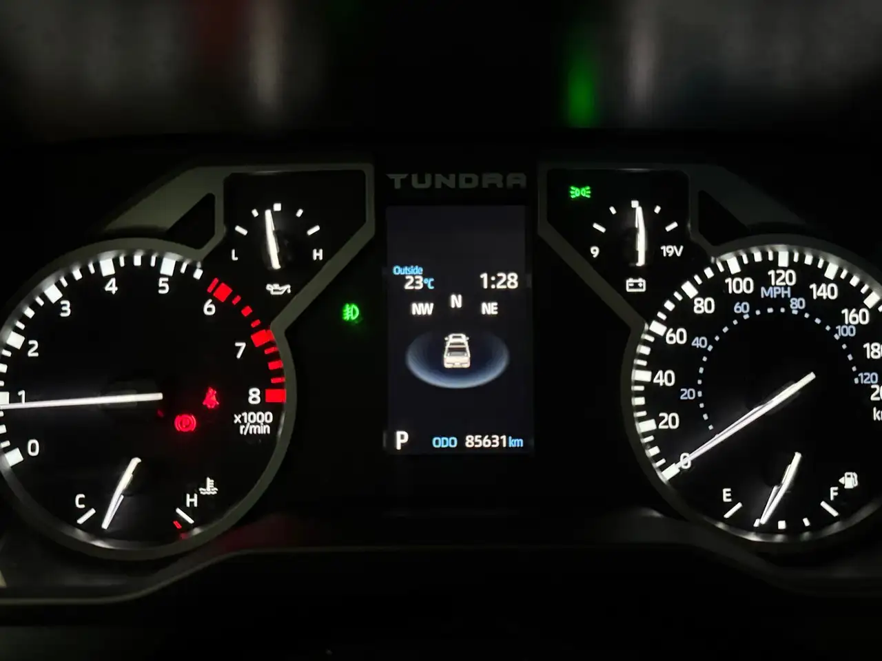 Toyota Tundra photo Toyota Tundra