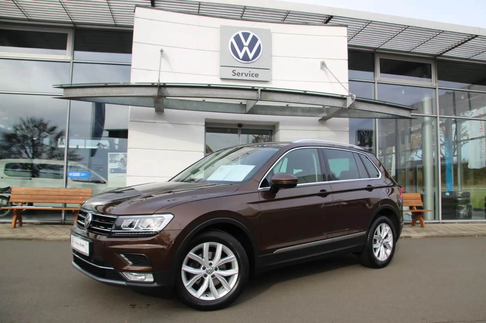 Volkswagen Tiguan Highline TDI AHK+ACC+APP+Shz+LED+Navi Braun - 1