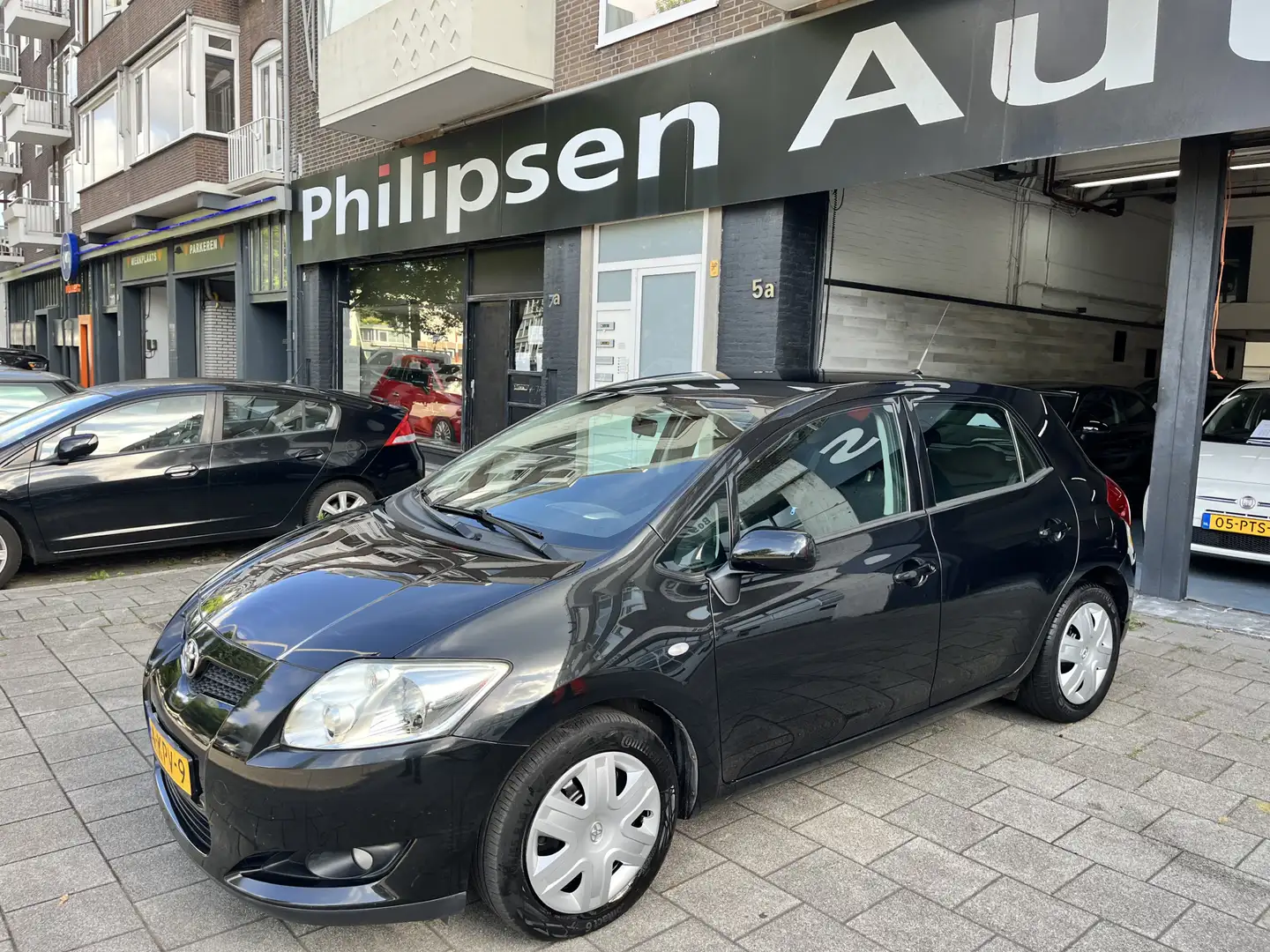 Toyota Auris 1.6 Aspiration Automaat Zwart - 2