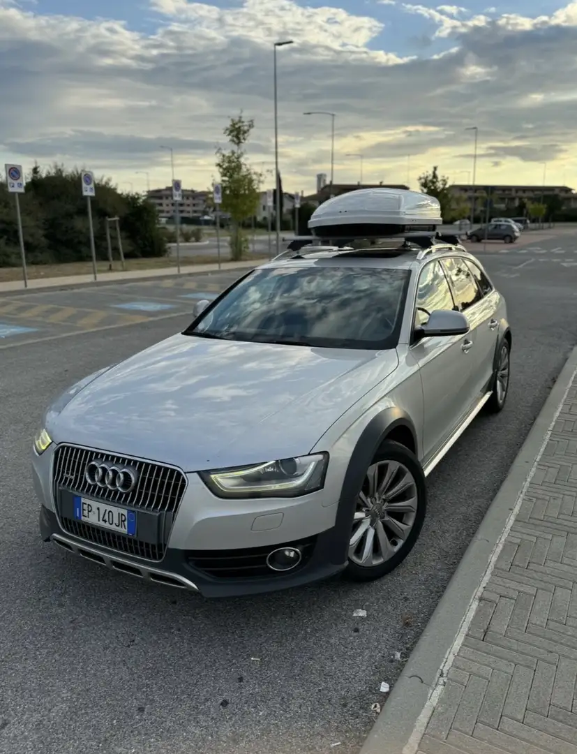 Audi A4 allroad quattro - 1