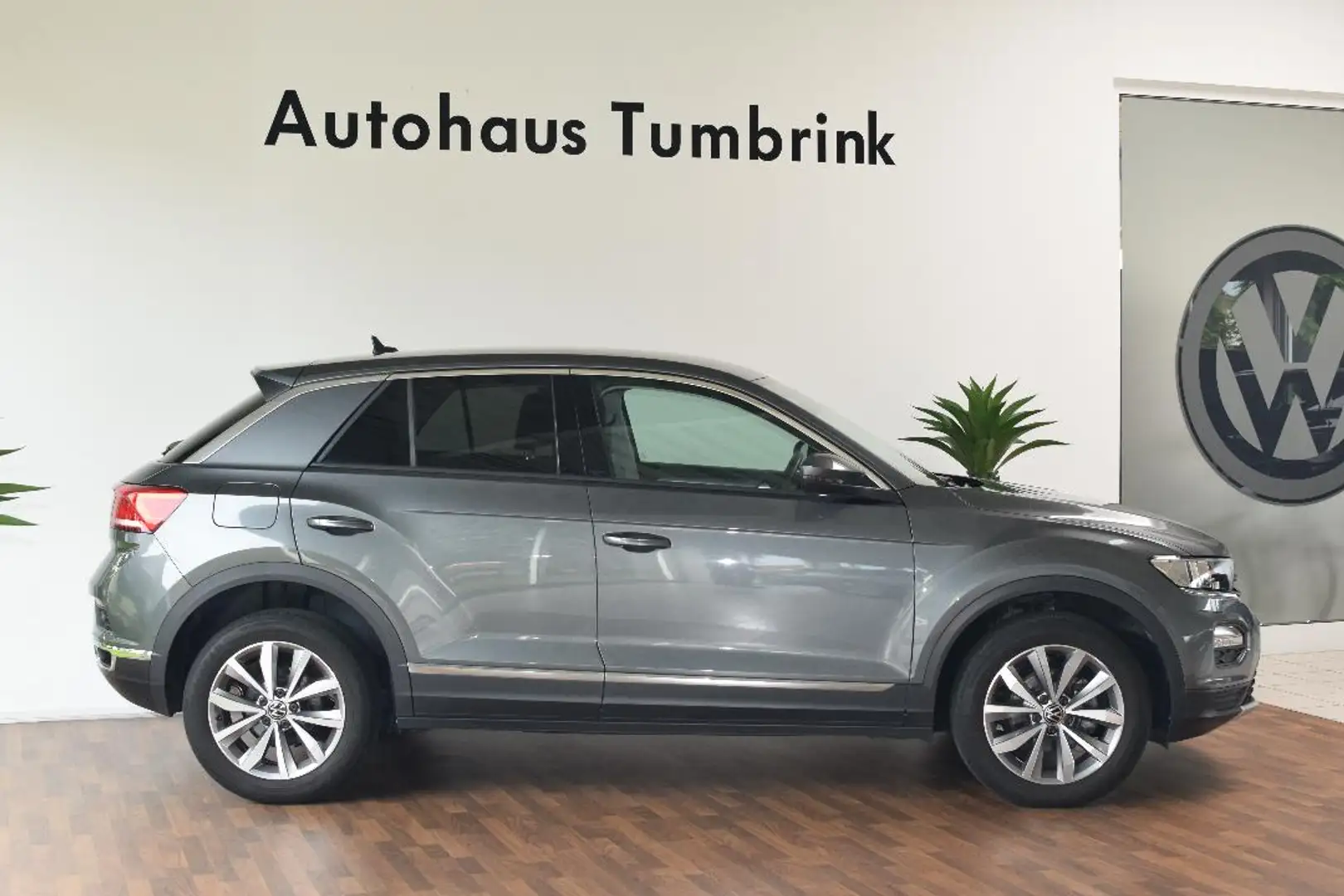 Volkswagen T-Roc Style TSI Navi el. Heckklappe Grau - 2