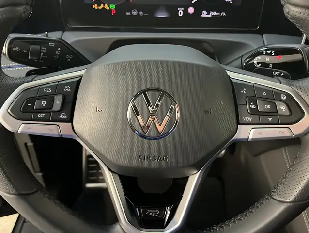 Volkswagen Tiguan view 9