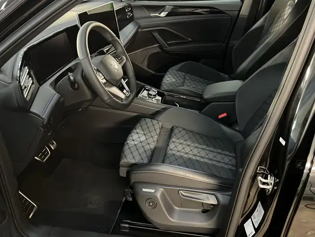 Volkswagen Tiguan view 8