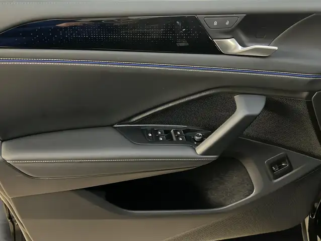 Volkswagen Tiguan view 6