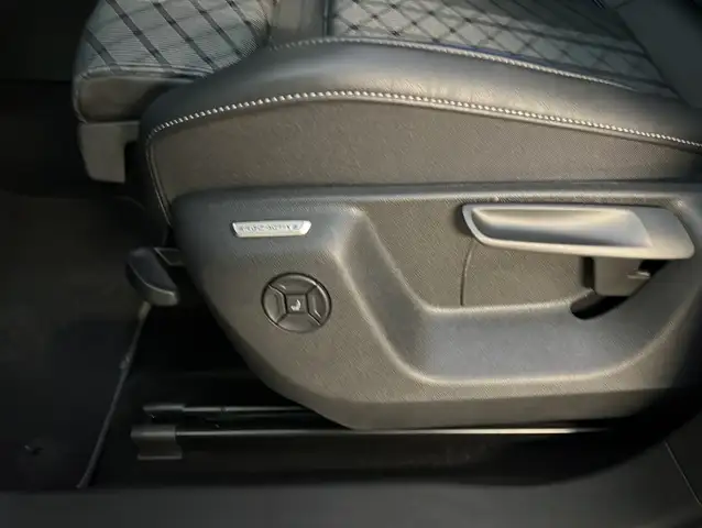 Volkswagen Tiguan view 5