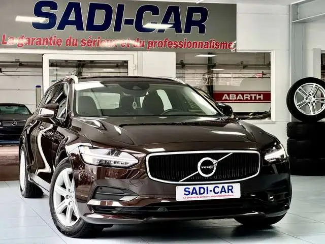 Volvo V90 2.0 D3 150cv Momentum - ETAT NEUF