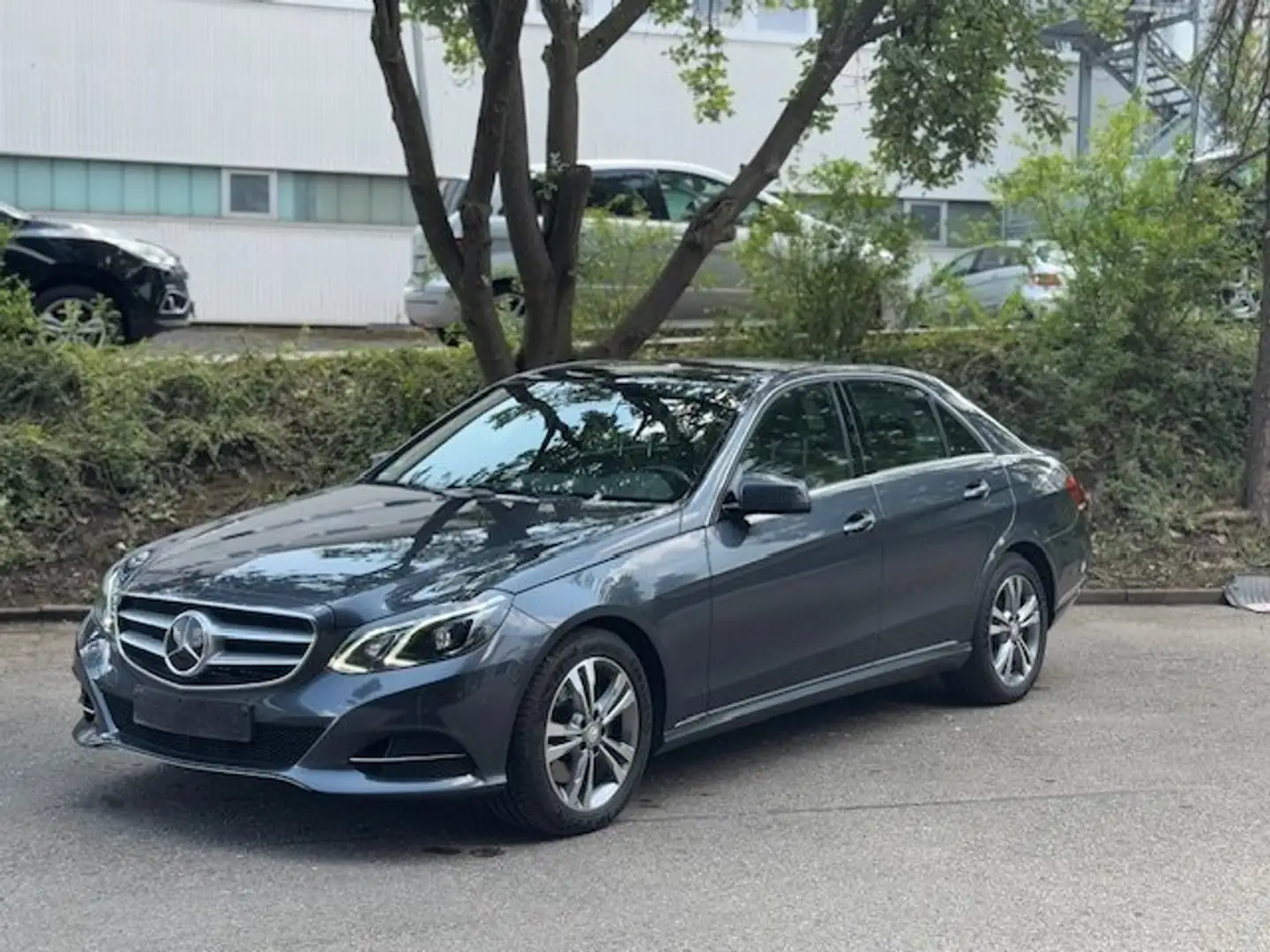 Mercedes-Benz E 350 BlueTEC 9G-TRONIC Avantgarde Grey - 1