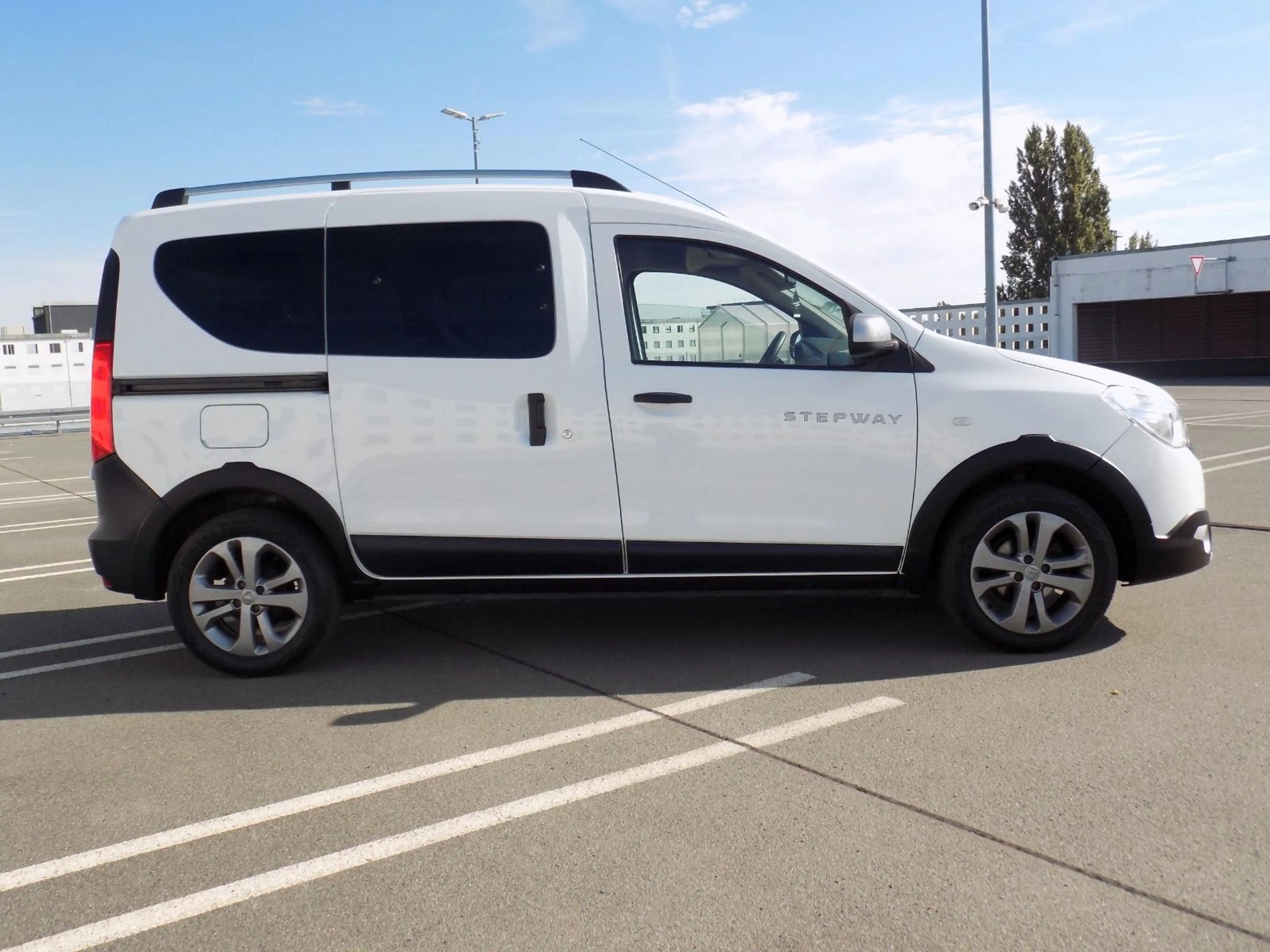 Dacia Dokker 1,6 Stepway  Klima Navi.65Tkm. — photo 7