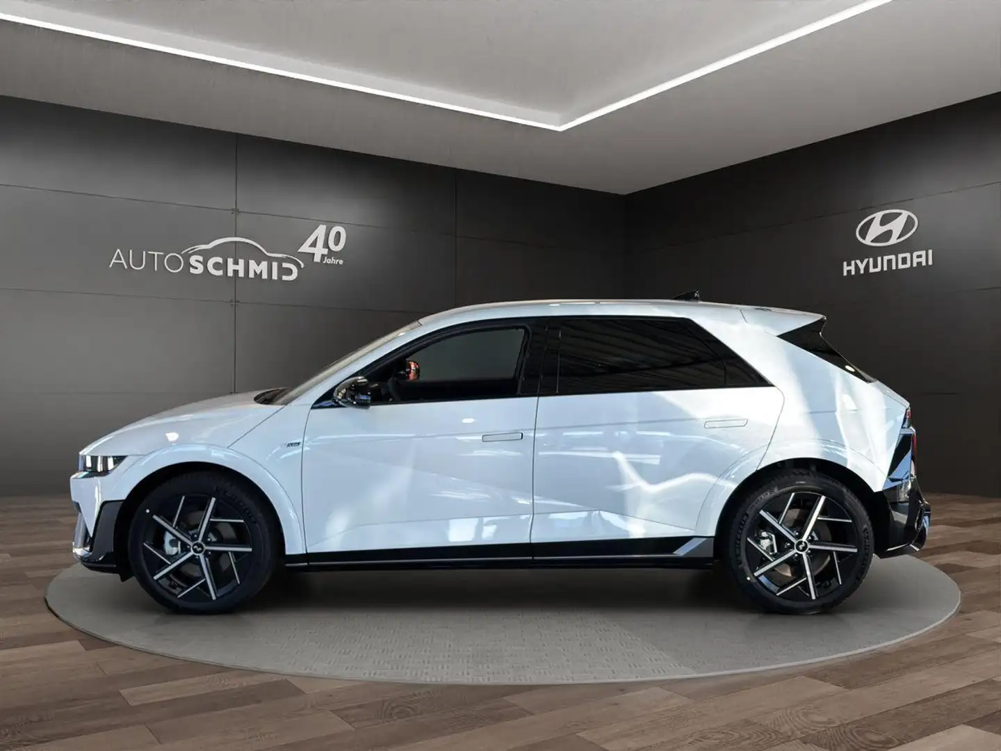 Hyundai IONIQ 5 N Line X Elektro 4WD LED NAVI HUD RFK SH Wit - 2