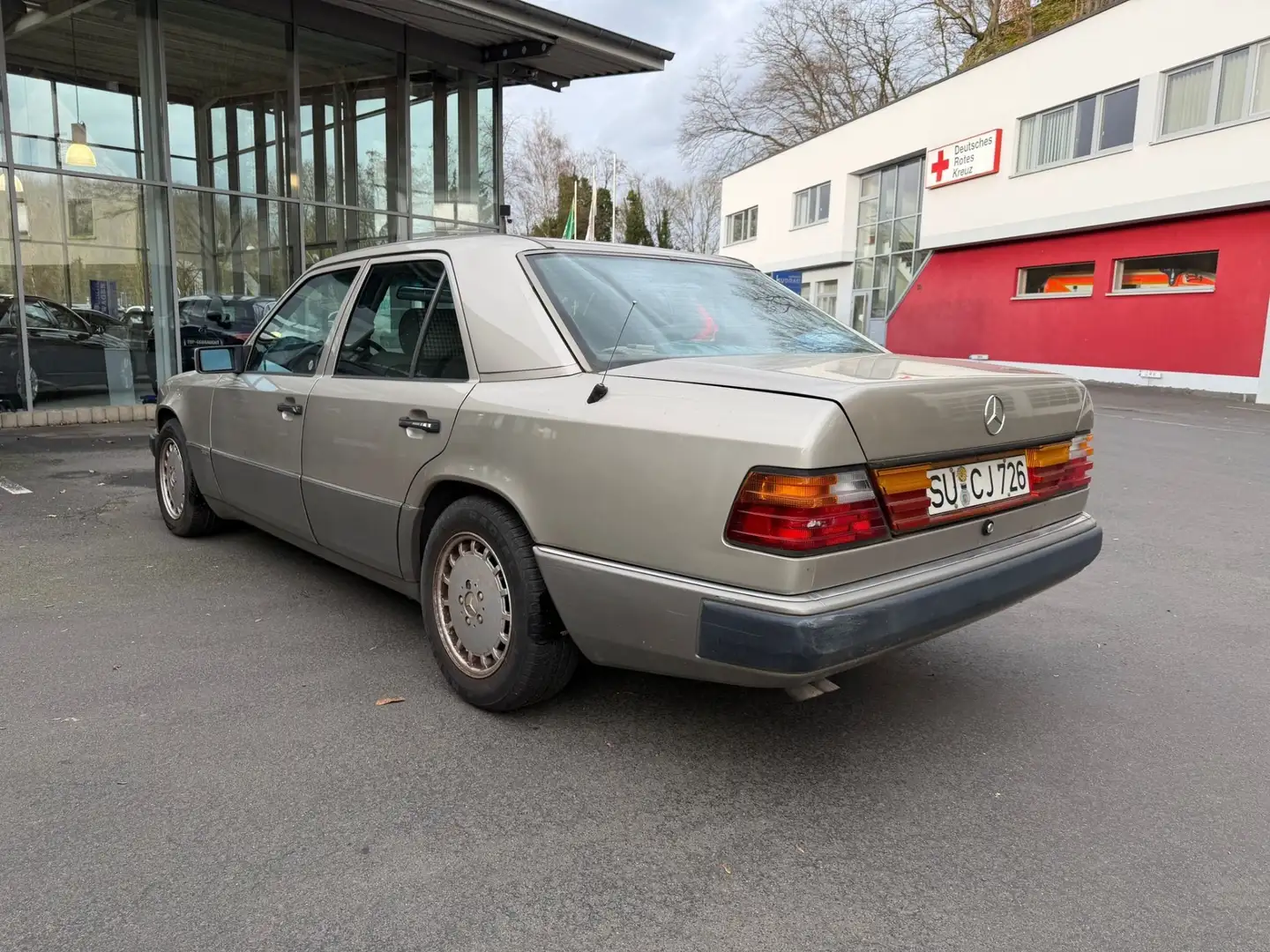 Mercedes-Benz E 260 - 2