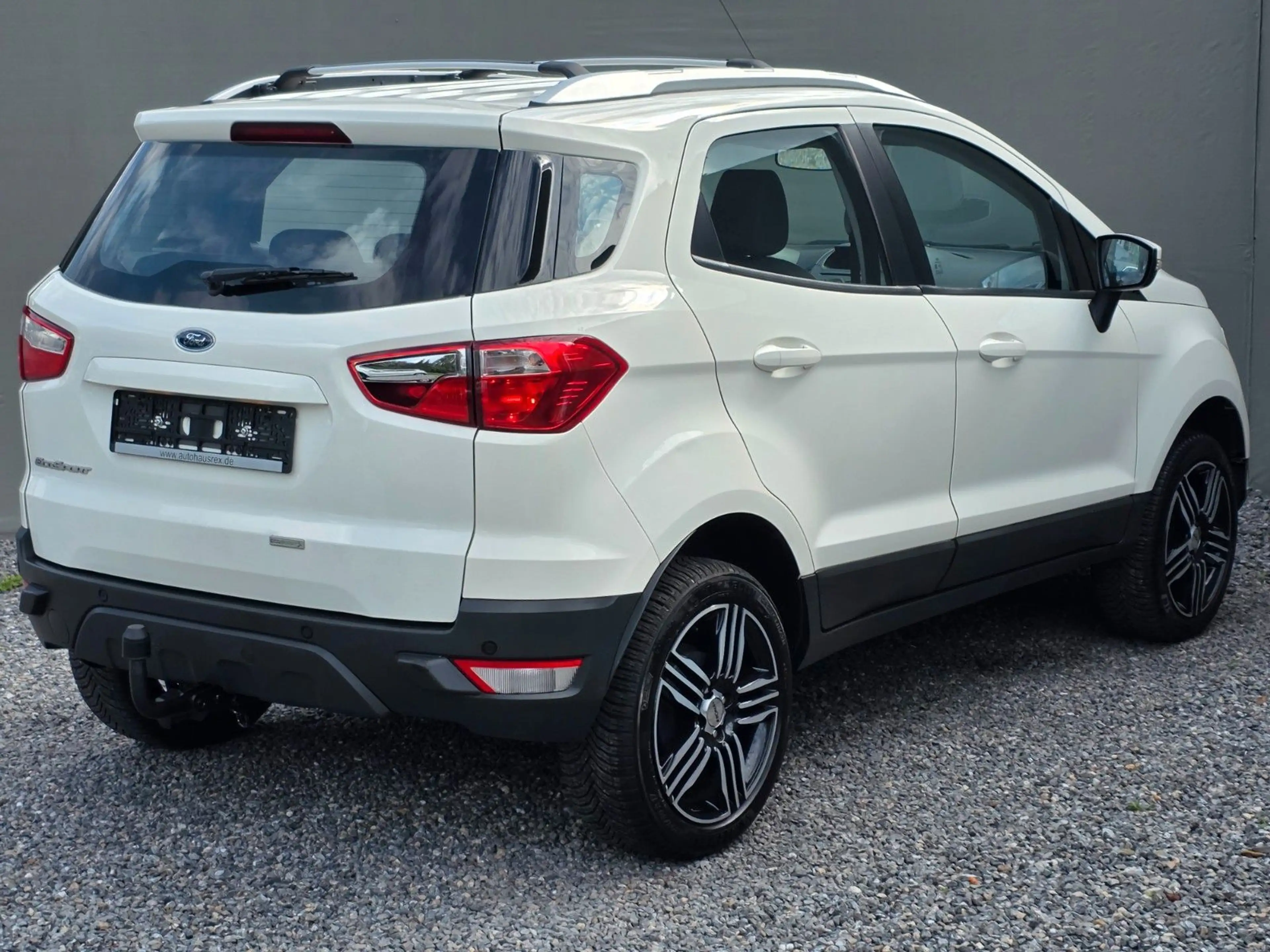 Ford EcoSport Trend — photo 4