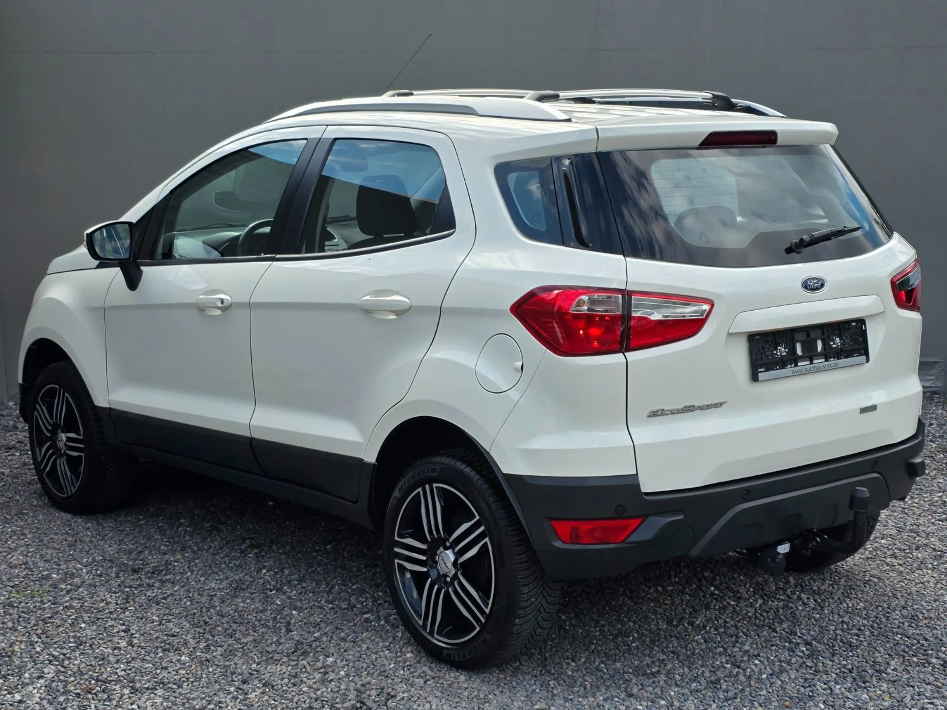 Ford EcoSport Trend — photo 6
